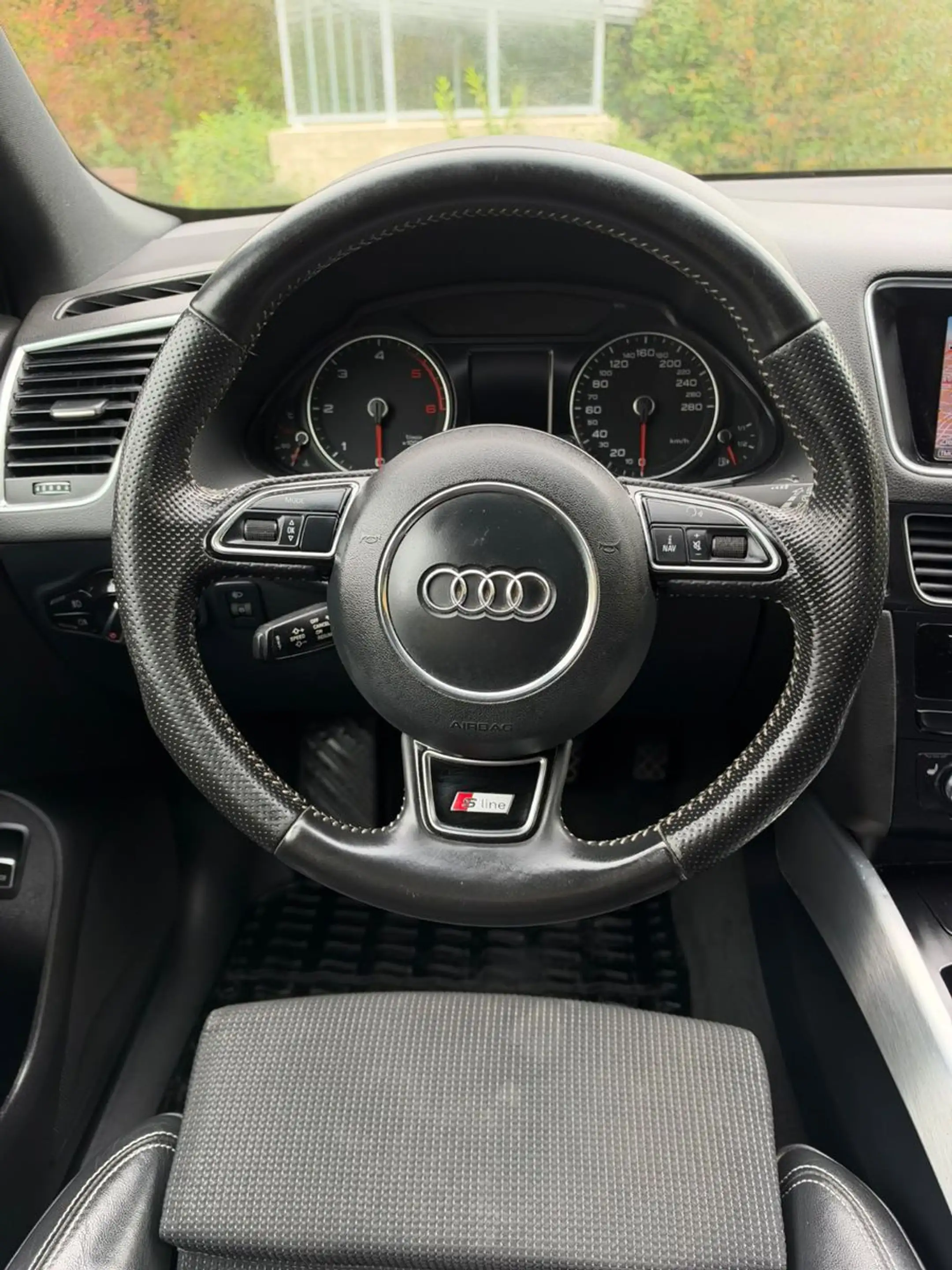 Audi Q5 3.0 TDI S tronic quattro Navi S-Line AHK — photo 14