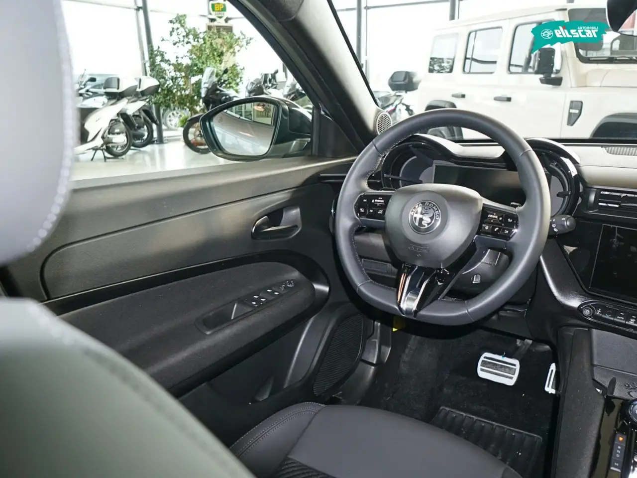 Alfa Romeo Junior 2025