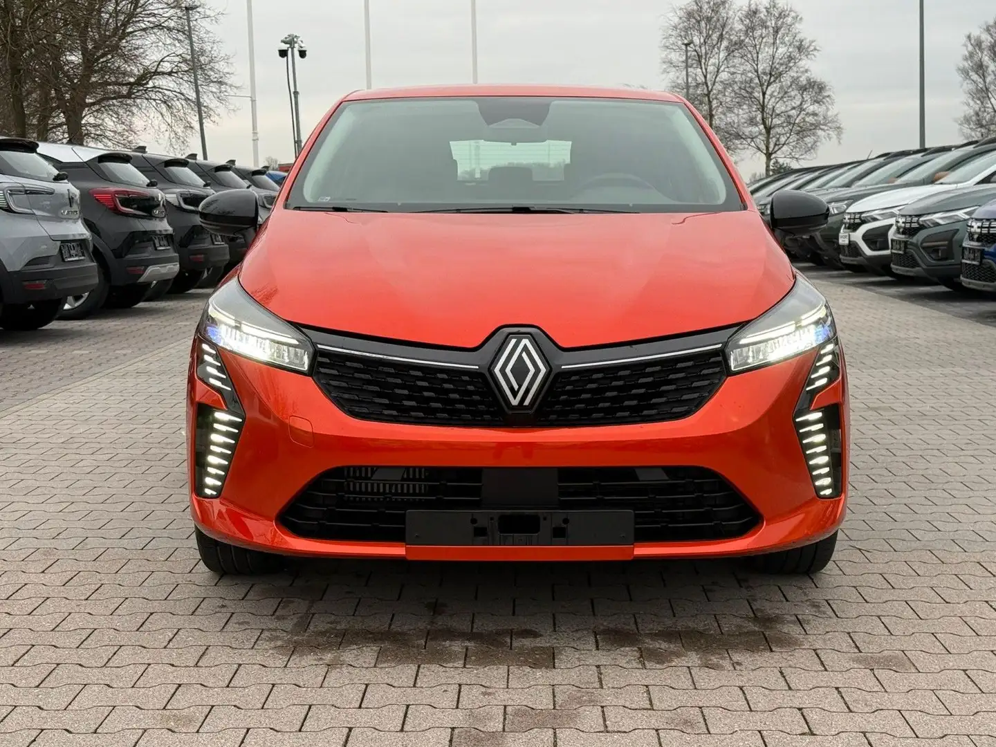 Renault Clio TCe 90 EVOLUTION | SHZ | Kamera Orange - 2