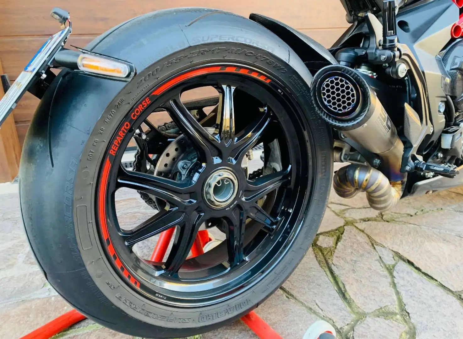 MV Agusta Brutale 800 America #001 solo 2200km - 2