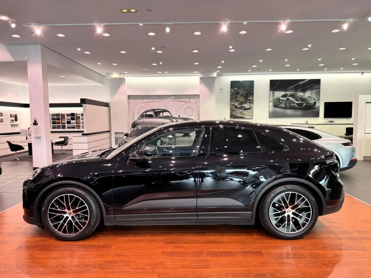 Porsche Macan 4 Negro - 2