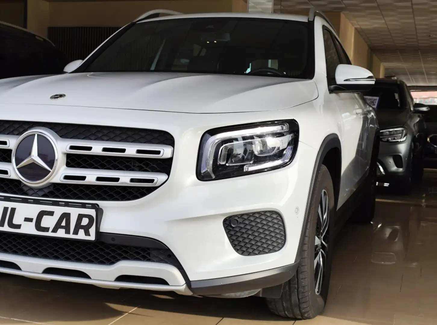 Mercedes-Benz GLB 200 200d 8G-DCT Blanc - 2
