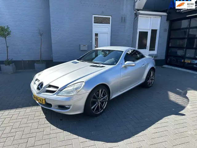 Mercedes-Benz SLK 350 | V6 | AIRSCARF | NAVI | LEER | STOELVERWARMING |