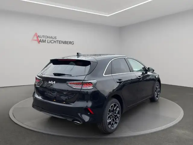 Kia Ceed view 5