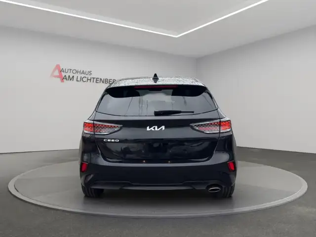 Kia Ceed view 6