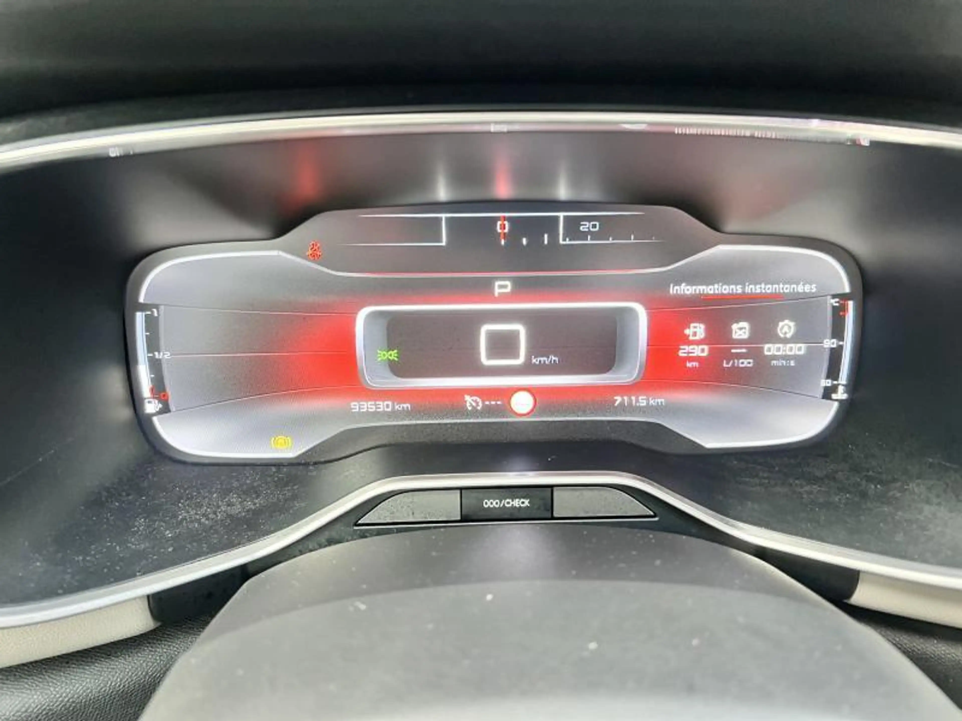 Citroen C5 Aircross Shine hdi 130 auto — photo 15