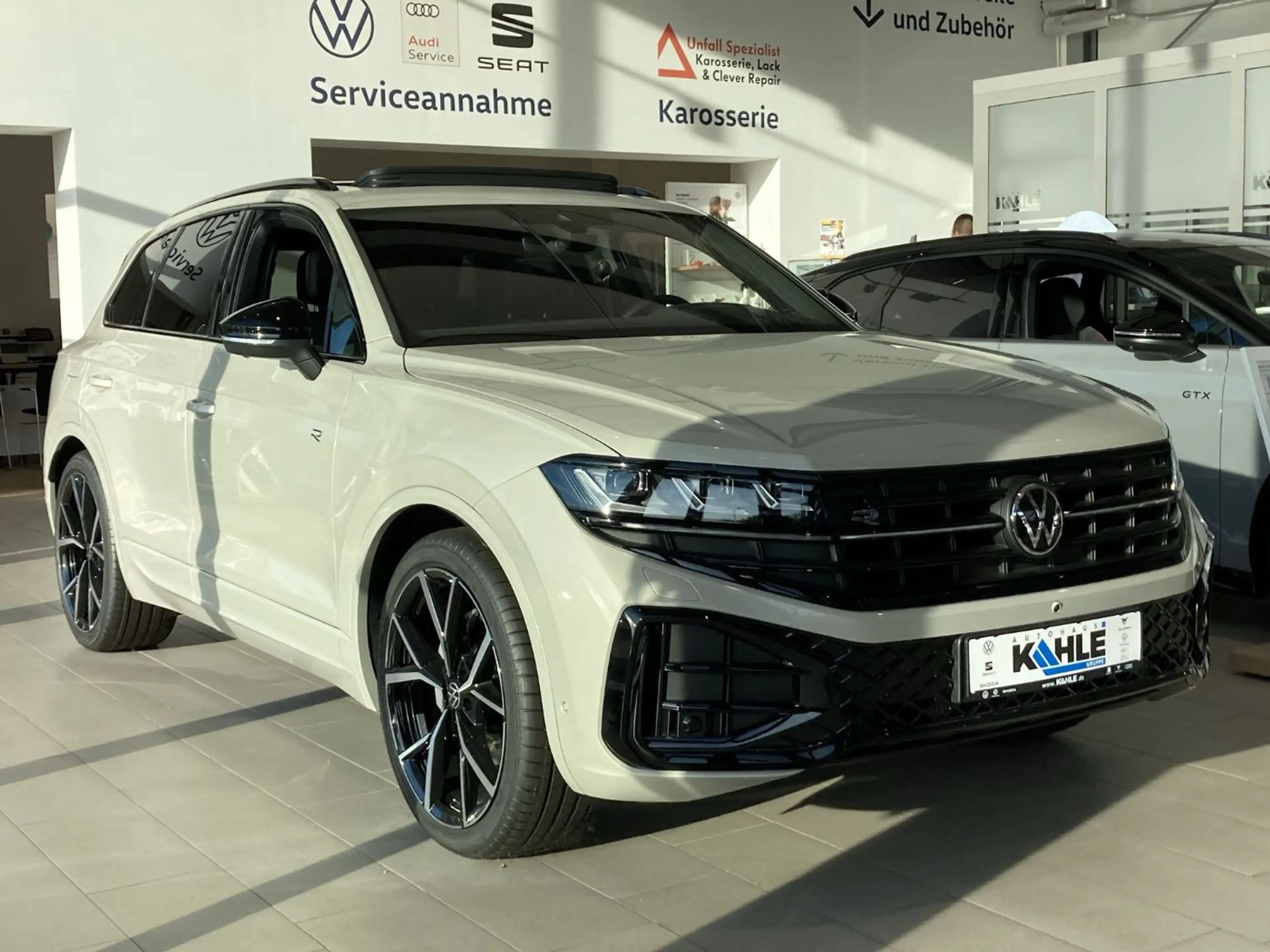 Volkswagen Touareg 3.0TDI 4MOTION R-Line FINAL EDITION — photo 9
