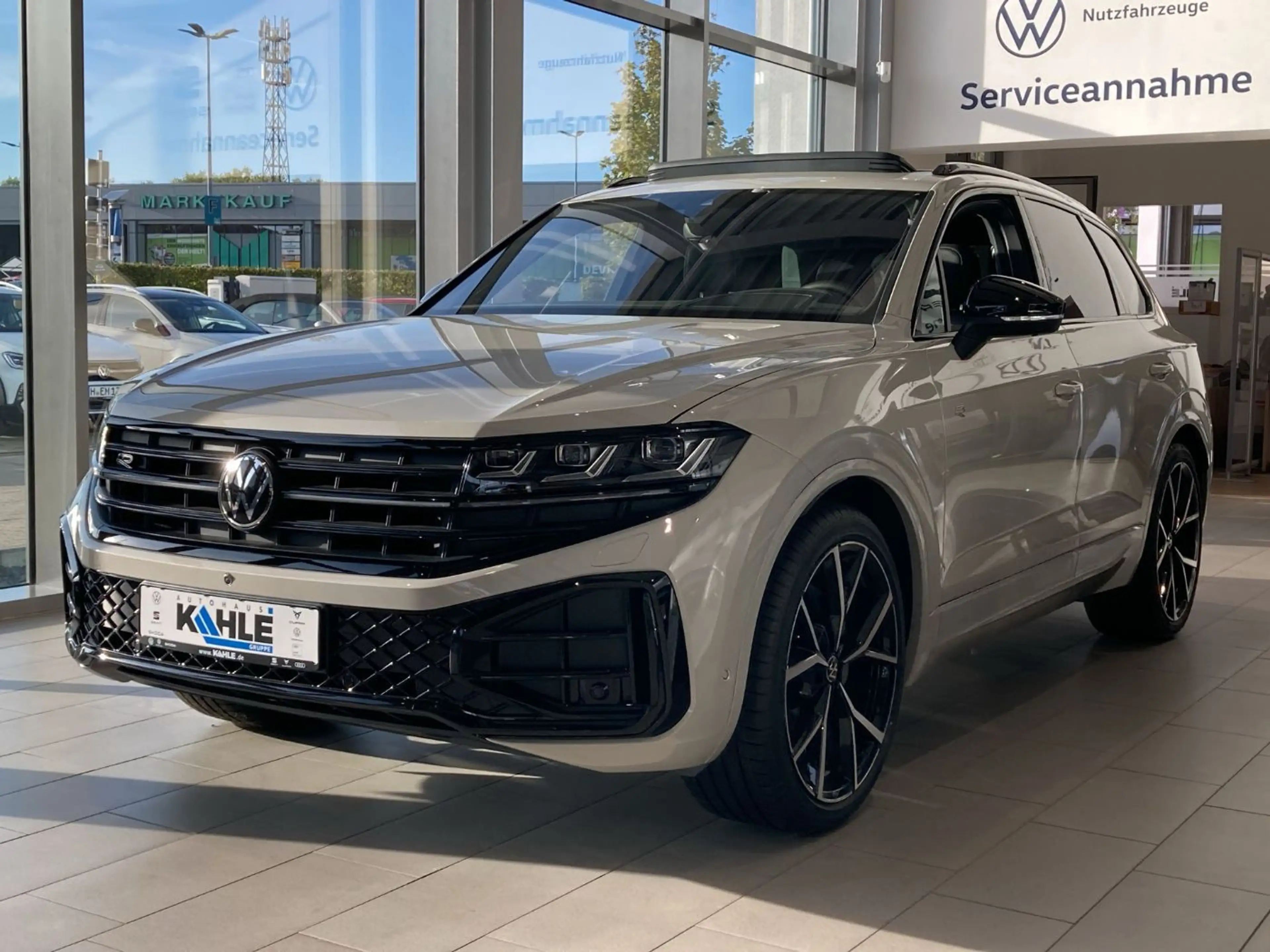 Volkswagen Touareg 3.0TDI 4MOTION R-Line FINAL EDITION — photo 3
