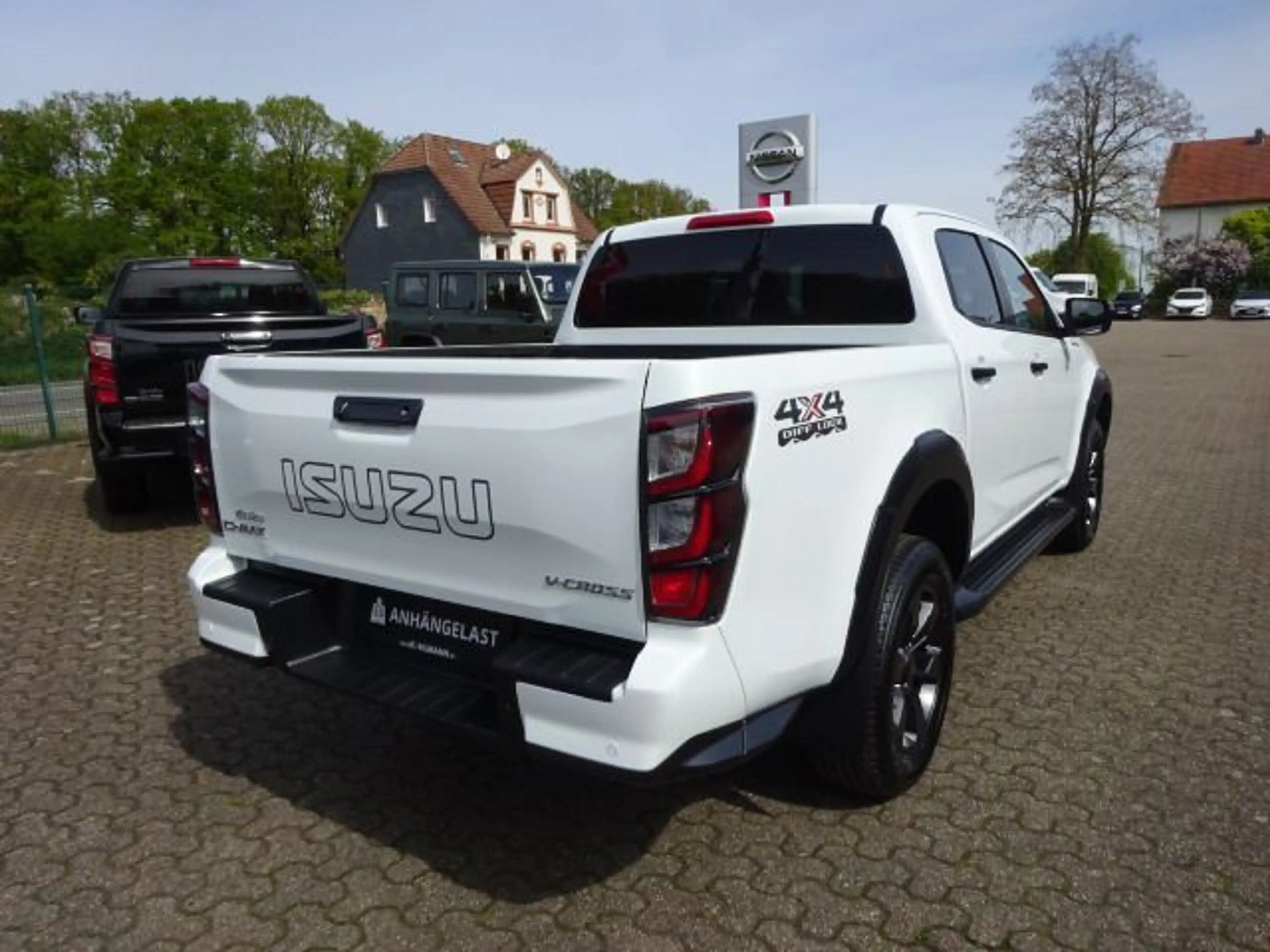 Isuzu D-Max Double Cab 1.9 4WD V-CROSS Kamera CarPlay — photo 5