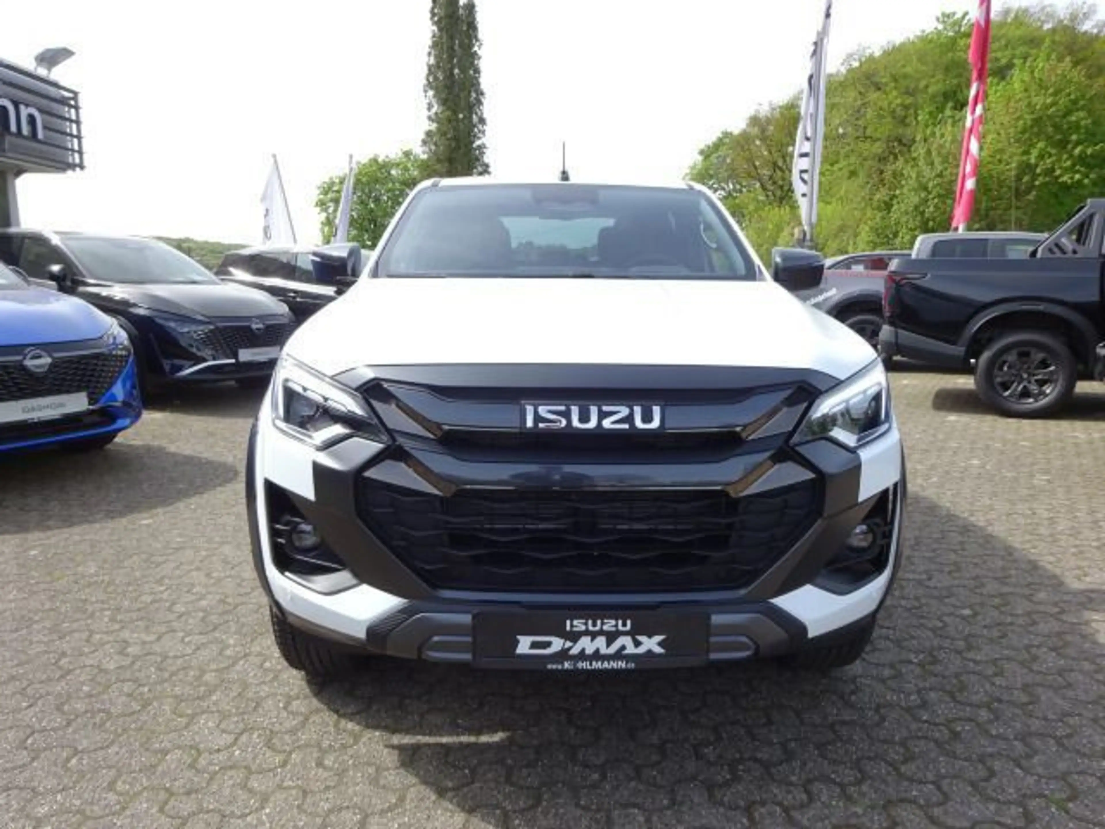 Isuzu D-Max Double Cab 1.9 4WD V-CROSS Kamera CarPlay — photo 2