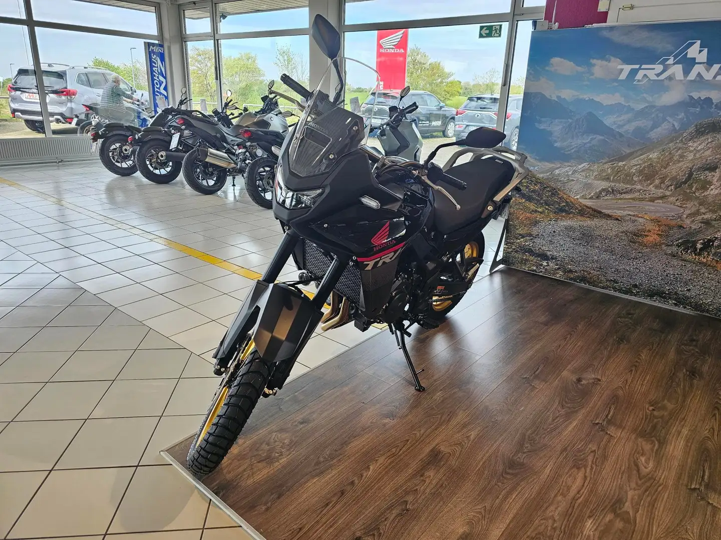 Honda XL 750 Transalp Noir - 1