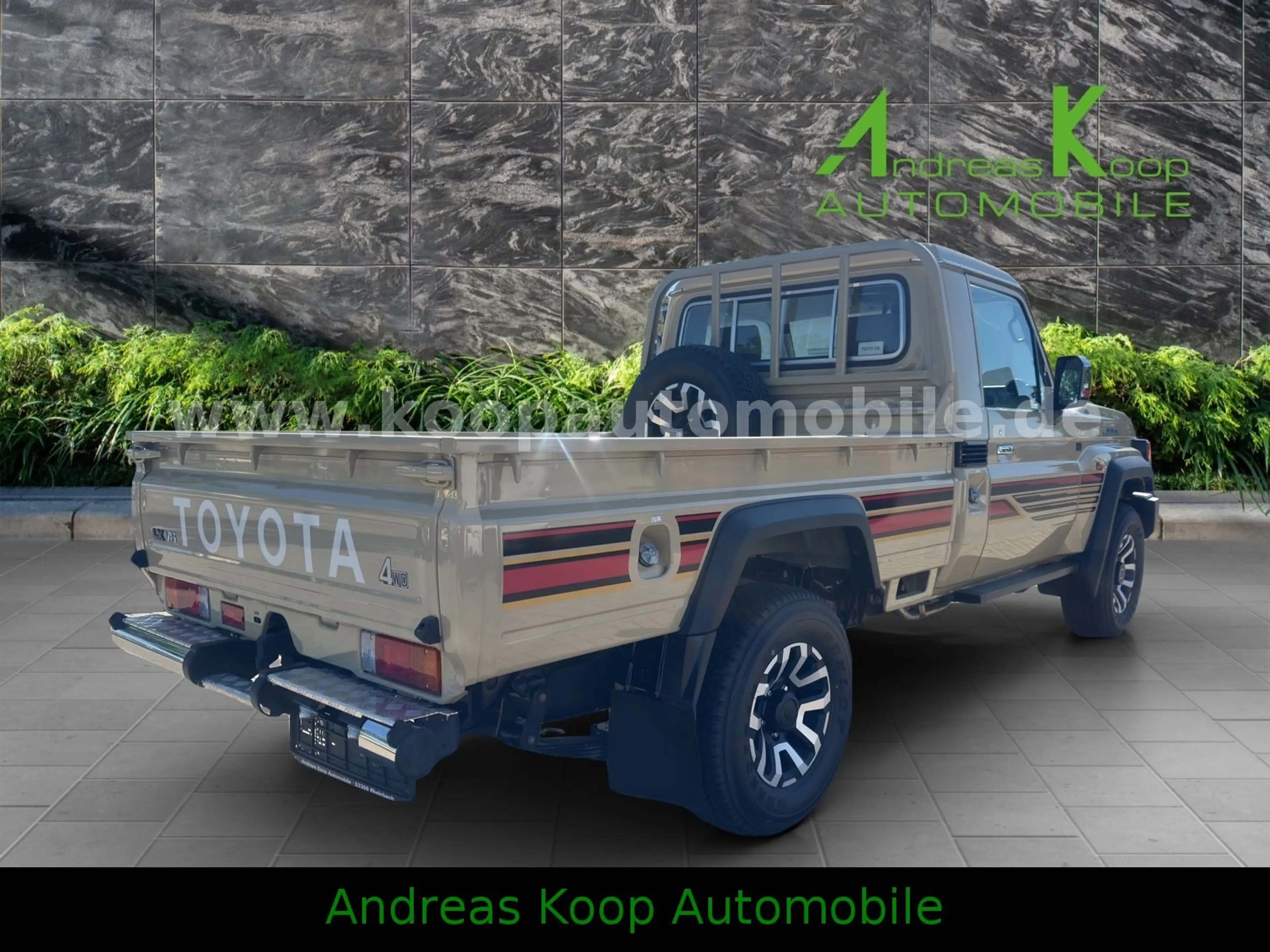 Toyota Land Cruiser GRJ 79 SC Aut. LX-Z LED ALU SOFORT — photo 3