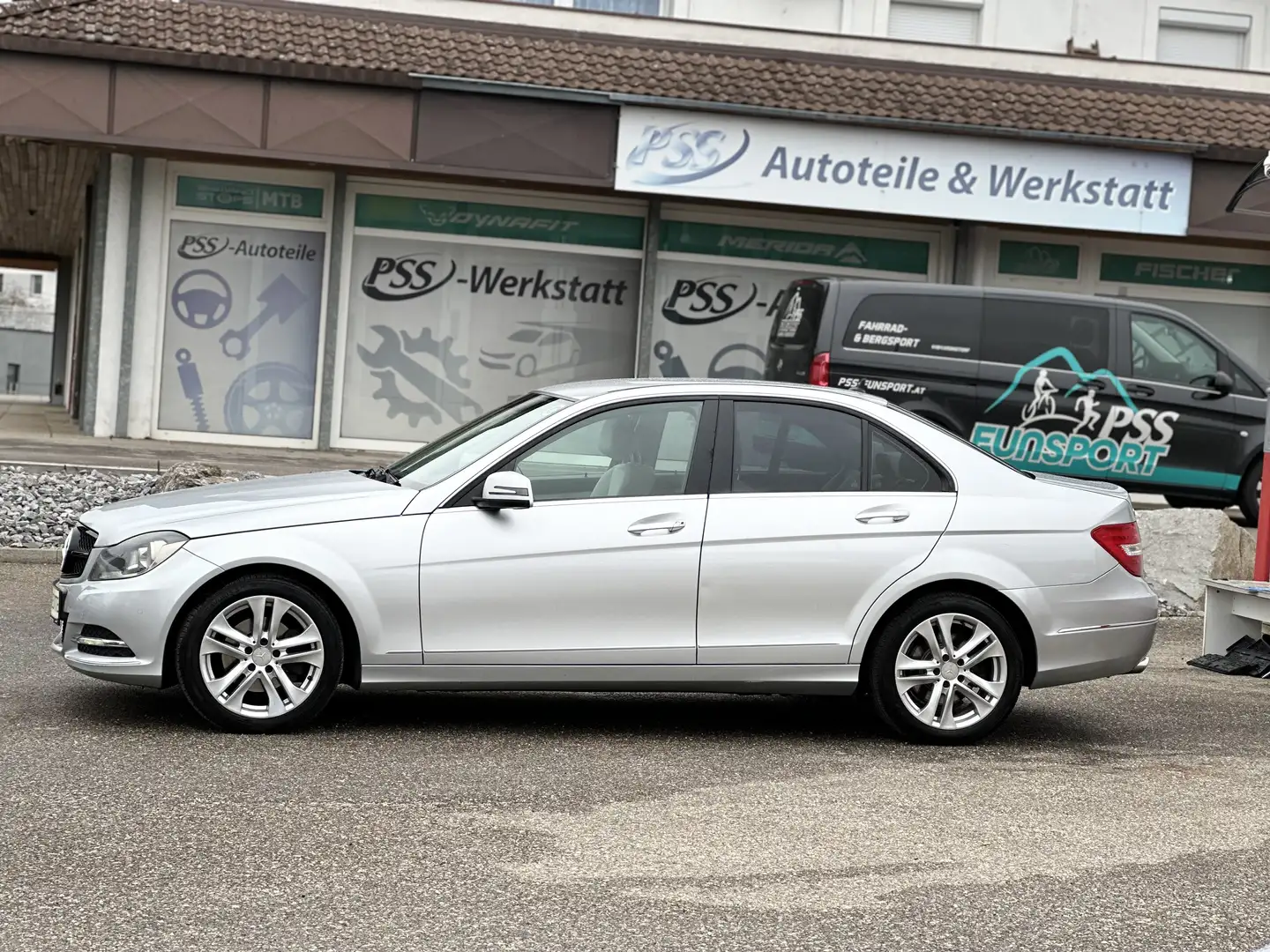 Mercedes-Benz C 220 C 220 CDI BlueEfficiency (204.002) Grau - 2
