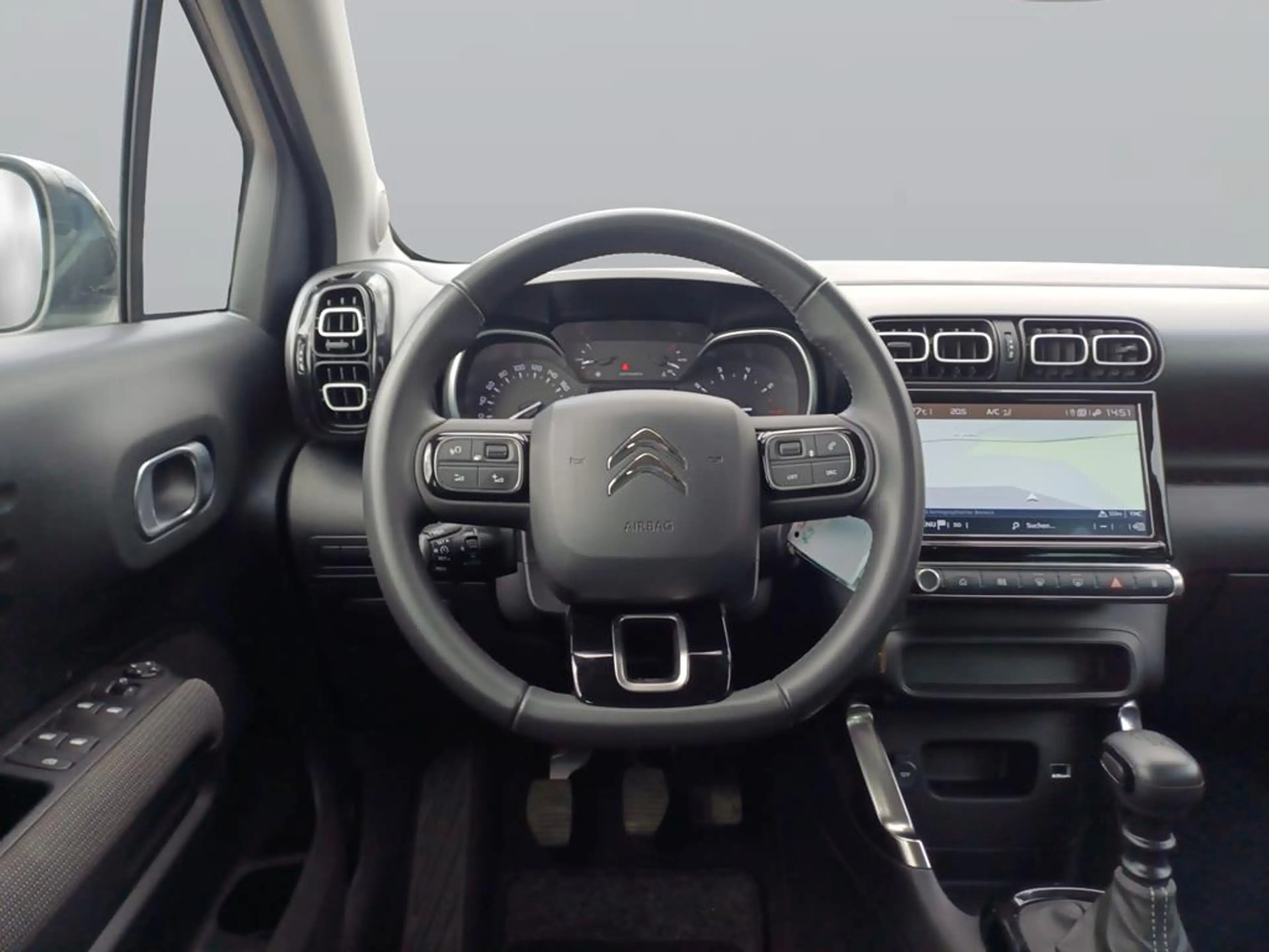 Citroen C3 Aircross PureTech 110 S&S Shine — photo 12