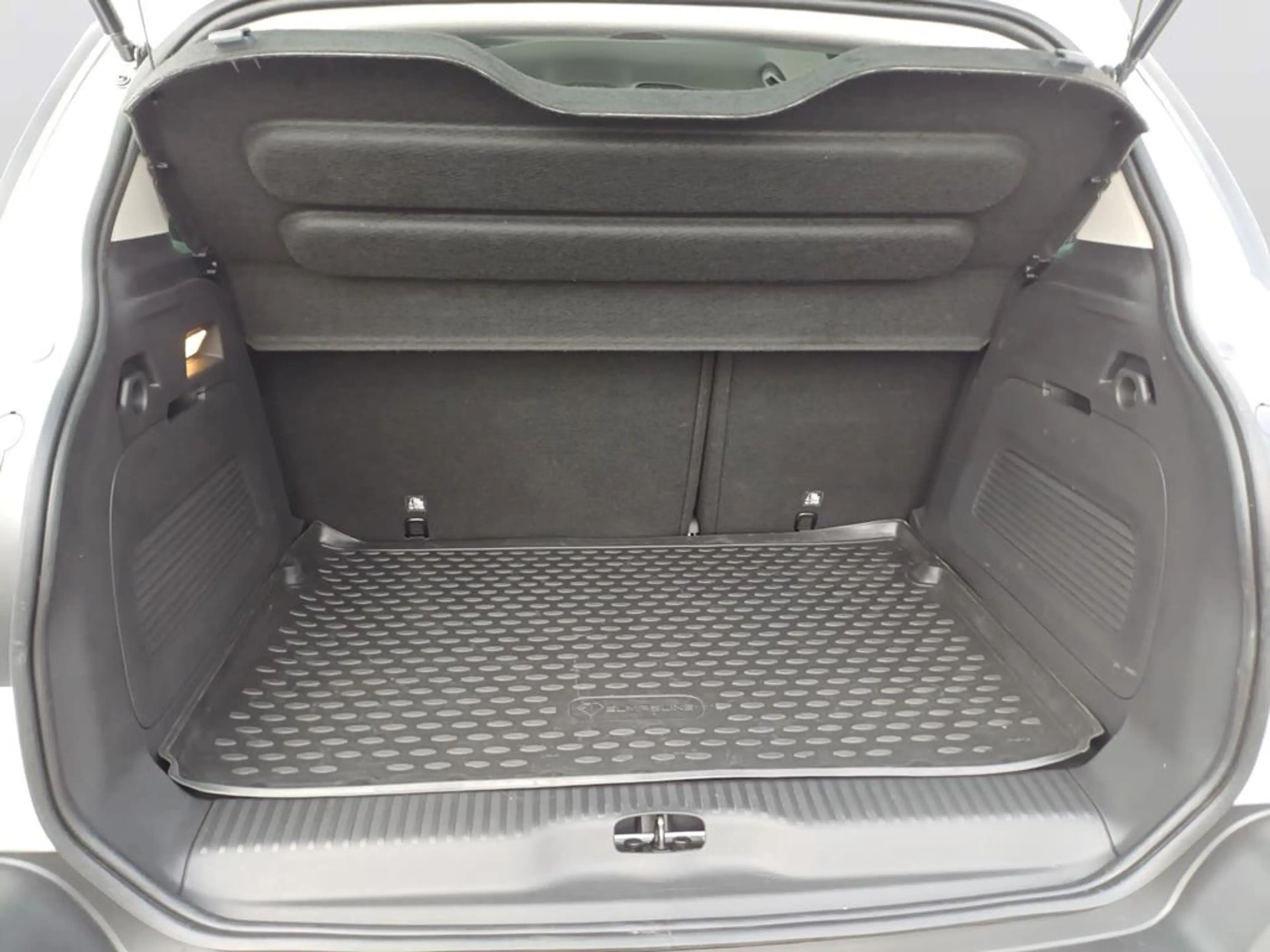 Citroen C3 Aircross PureTech 110 S&S Shine — photo 6