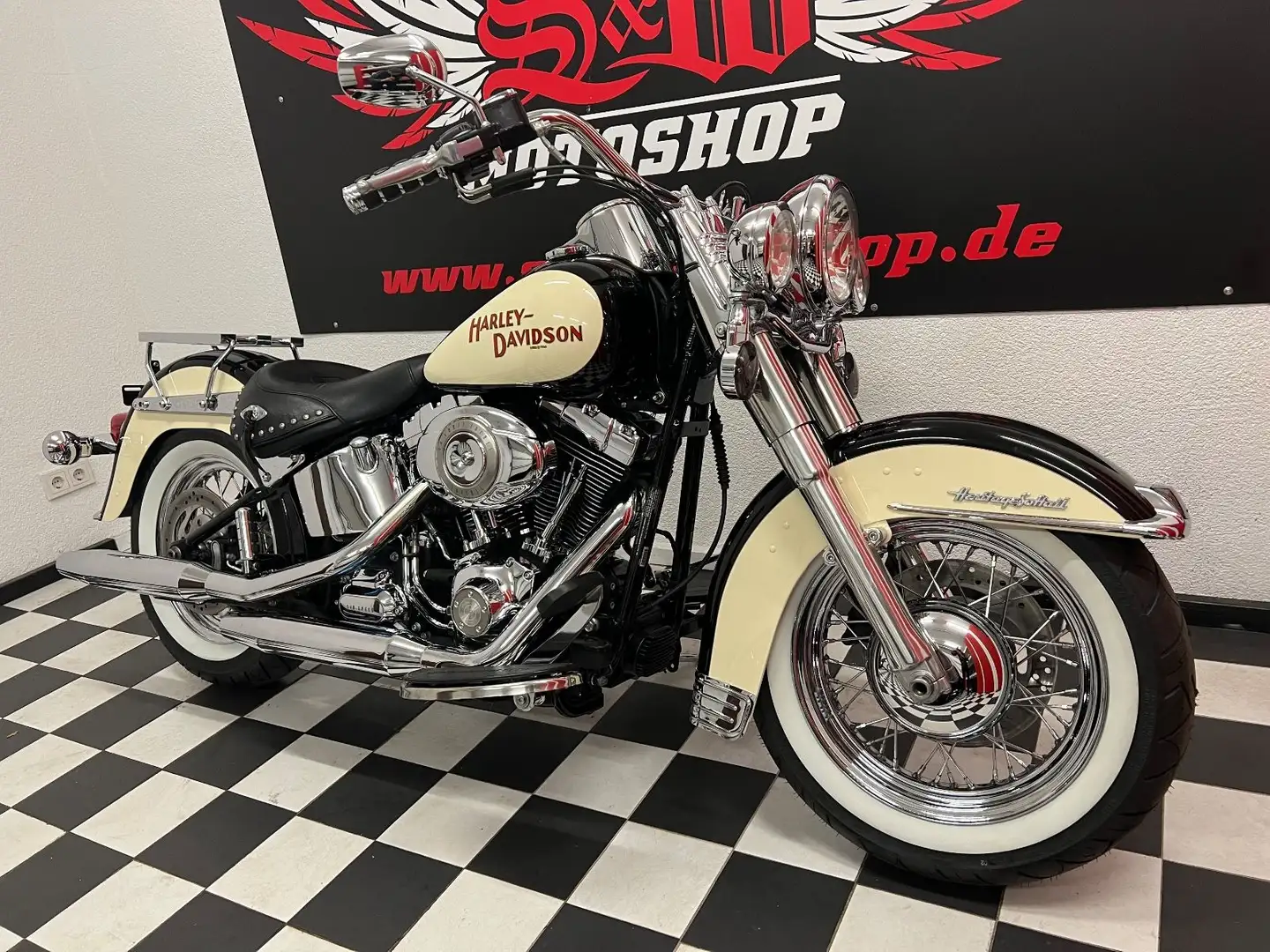Harley-Davidson FLSTC Heritage Classic *Evo Style, 2.Hand* Schwarz - 2