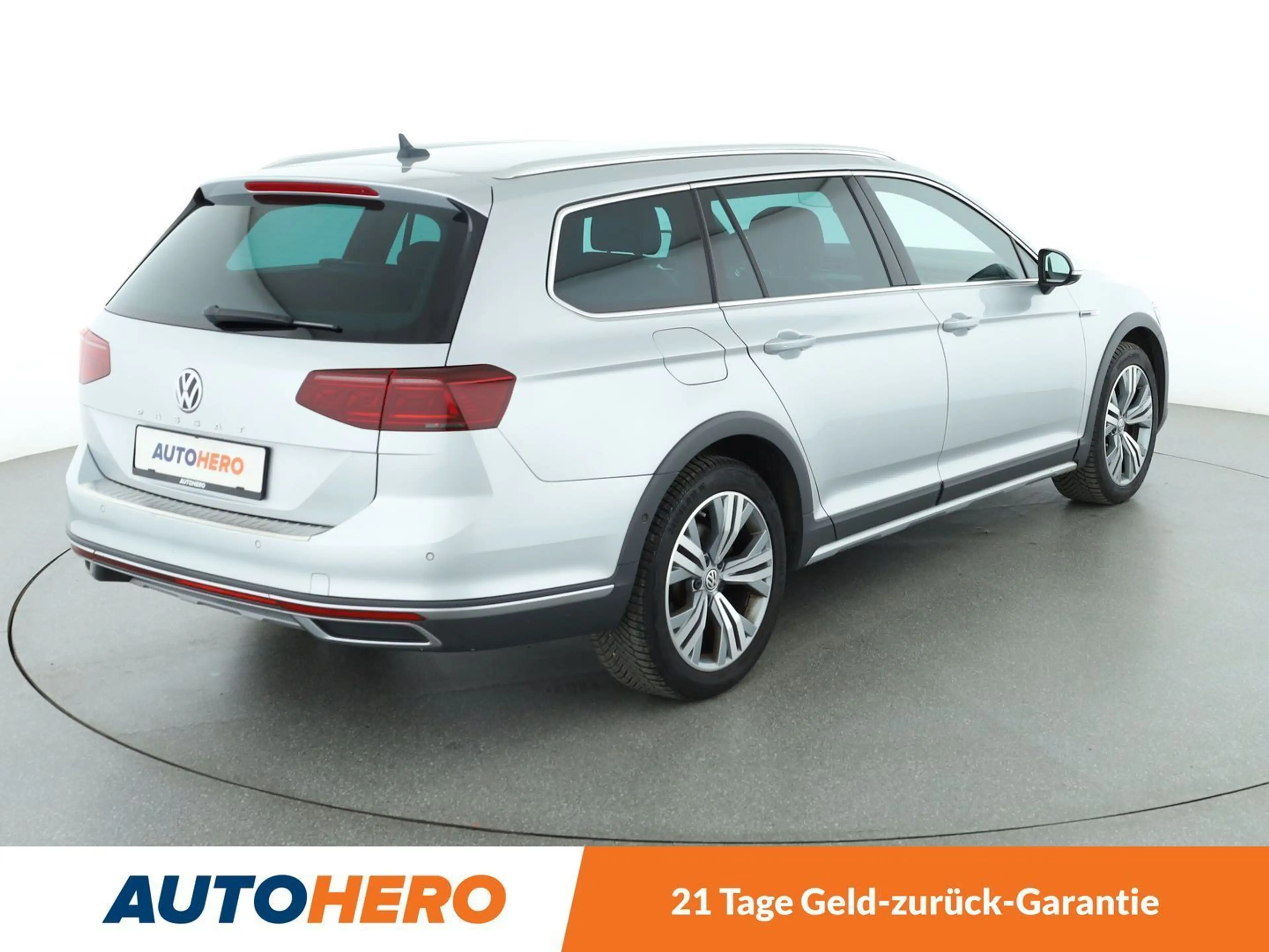 Volkswagen Passat Alltrack 2.0 TDI 4Motion Aut.*NAVI*360* — photo 6