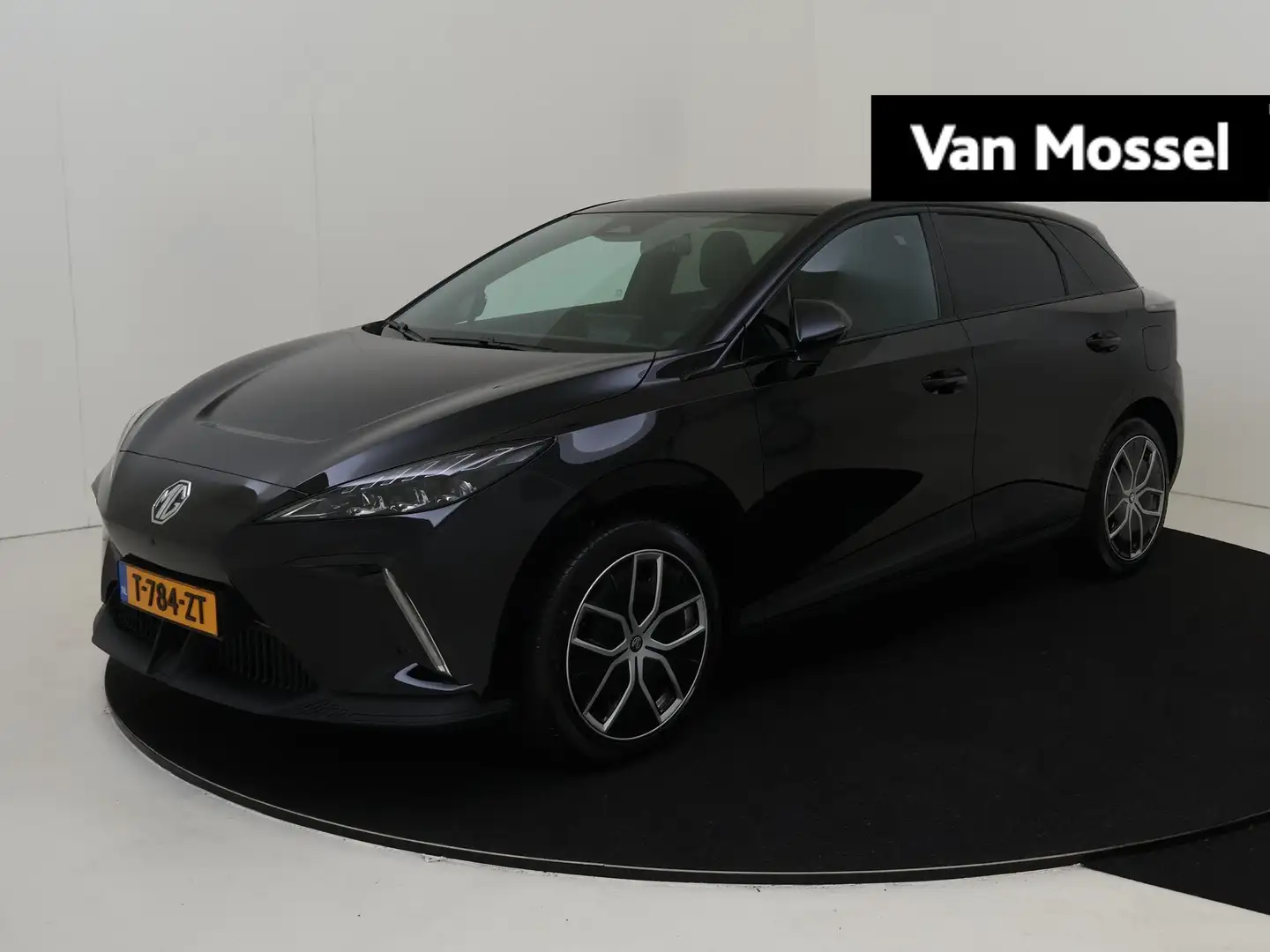 MG MG4 Trophy Extended Range 77 kWh | Navi | 360 Camera | Zwart - 1