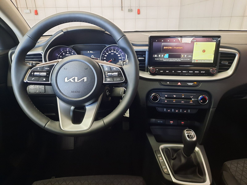 Kia Ceed SW / cee'd SW 1.5 T-GDI Sportswagon — photo 6