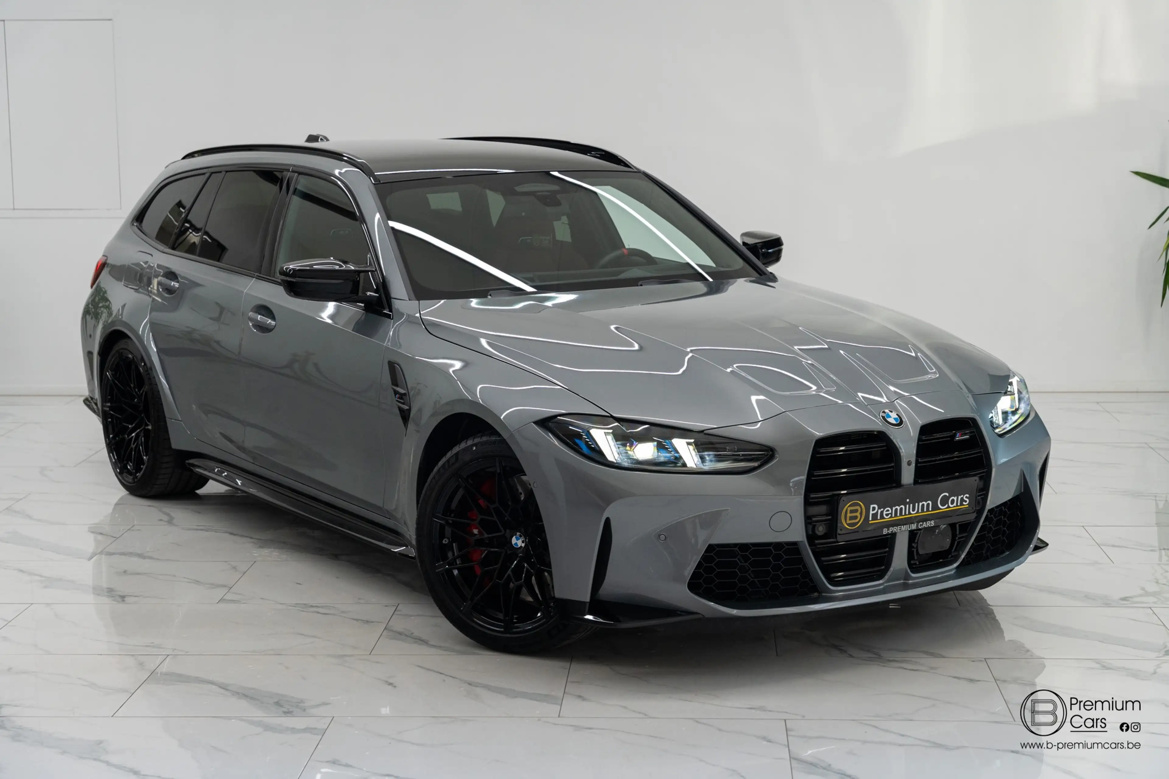 BMW M3 Competition M xDrive Touring Carbon! Full options! New car! — photo 9