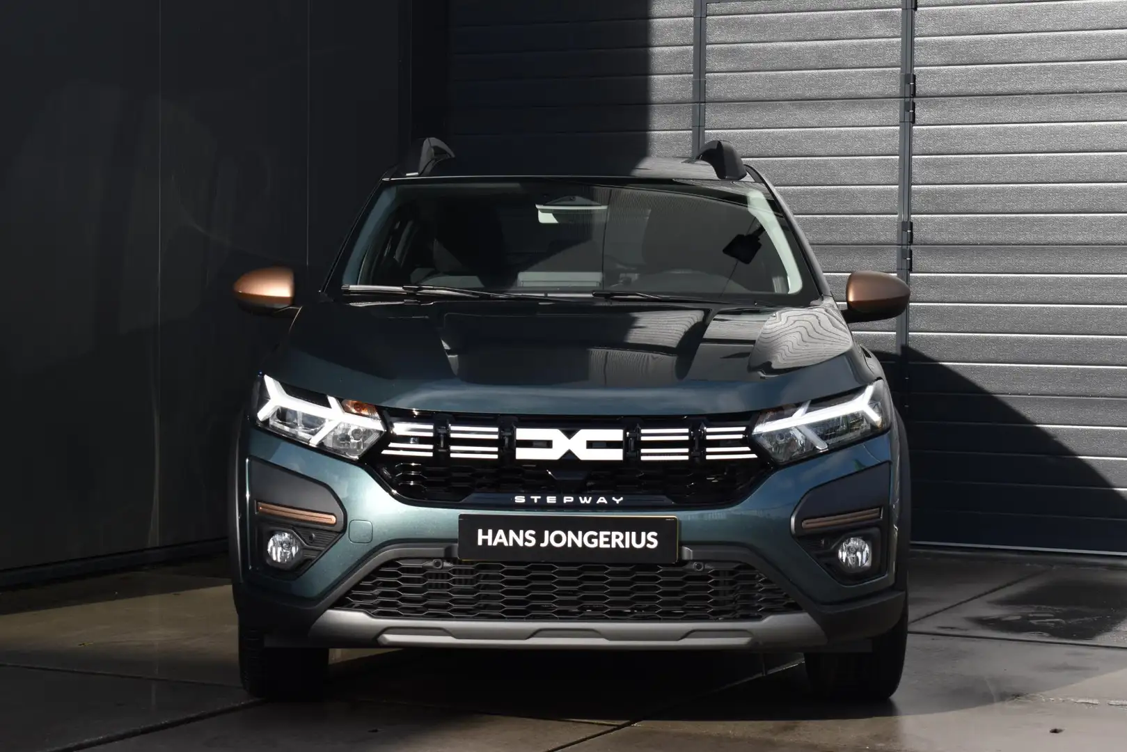 Dacia Sandero Stepway TCe 110 Extreme | CAMERA | APPLECARPLAY/AN Groen - 2