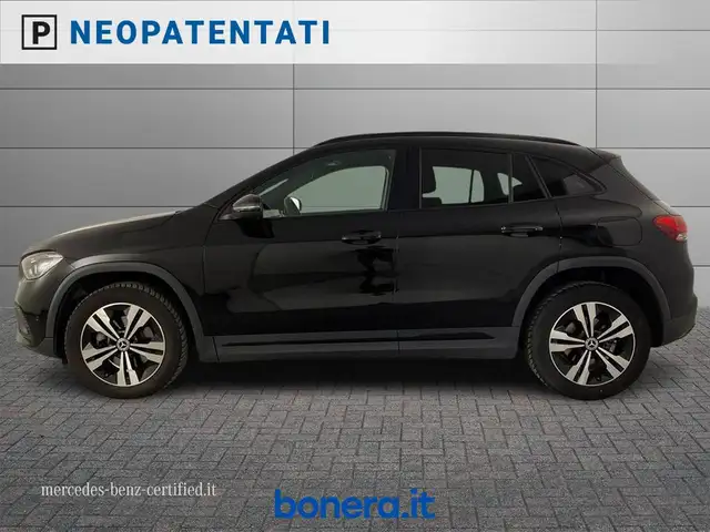 Mercedes-Benz Gla view 6
