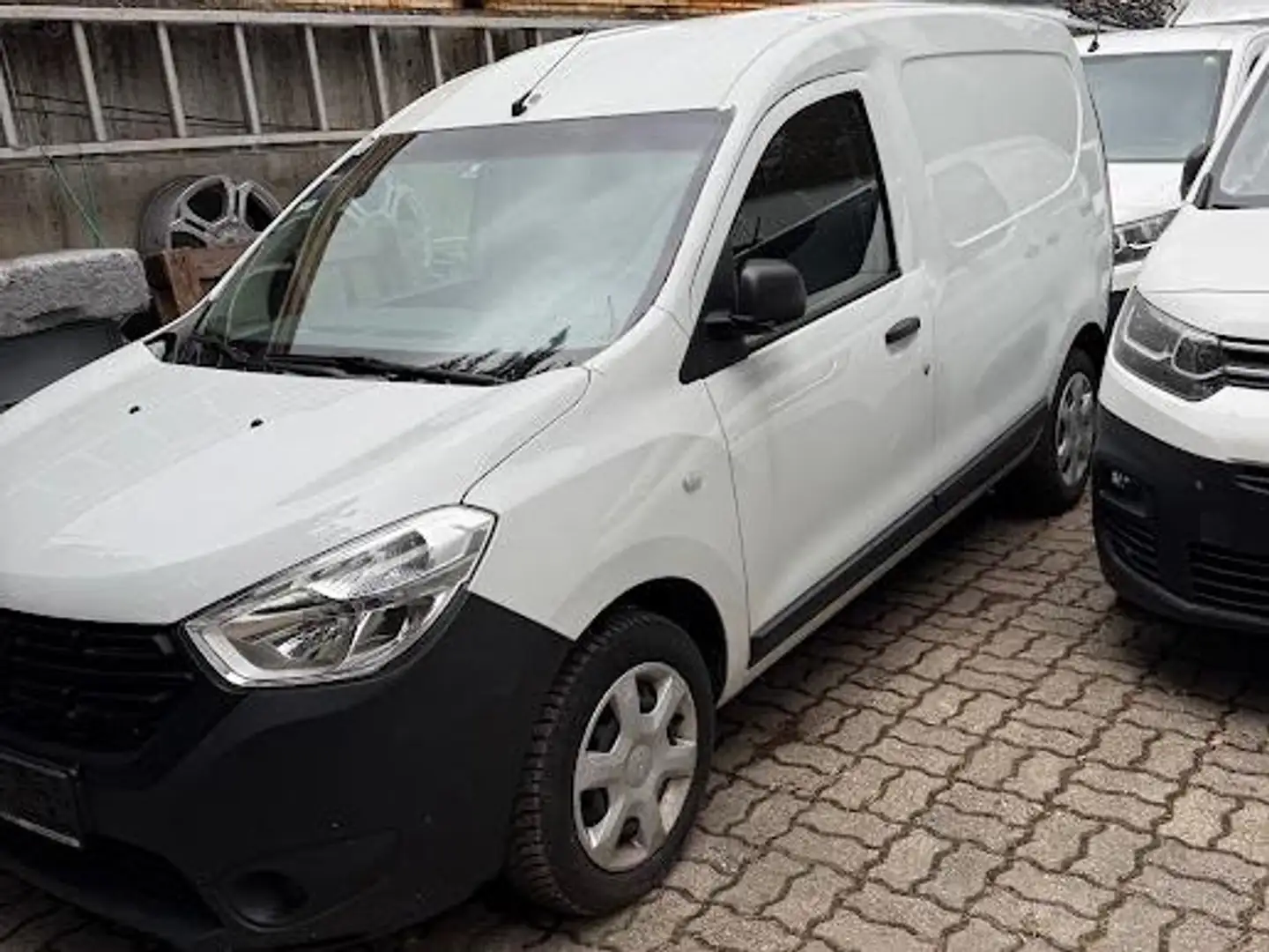 Dacia Dokker Essential Weiß - 1