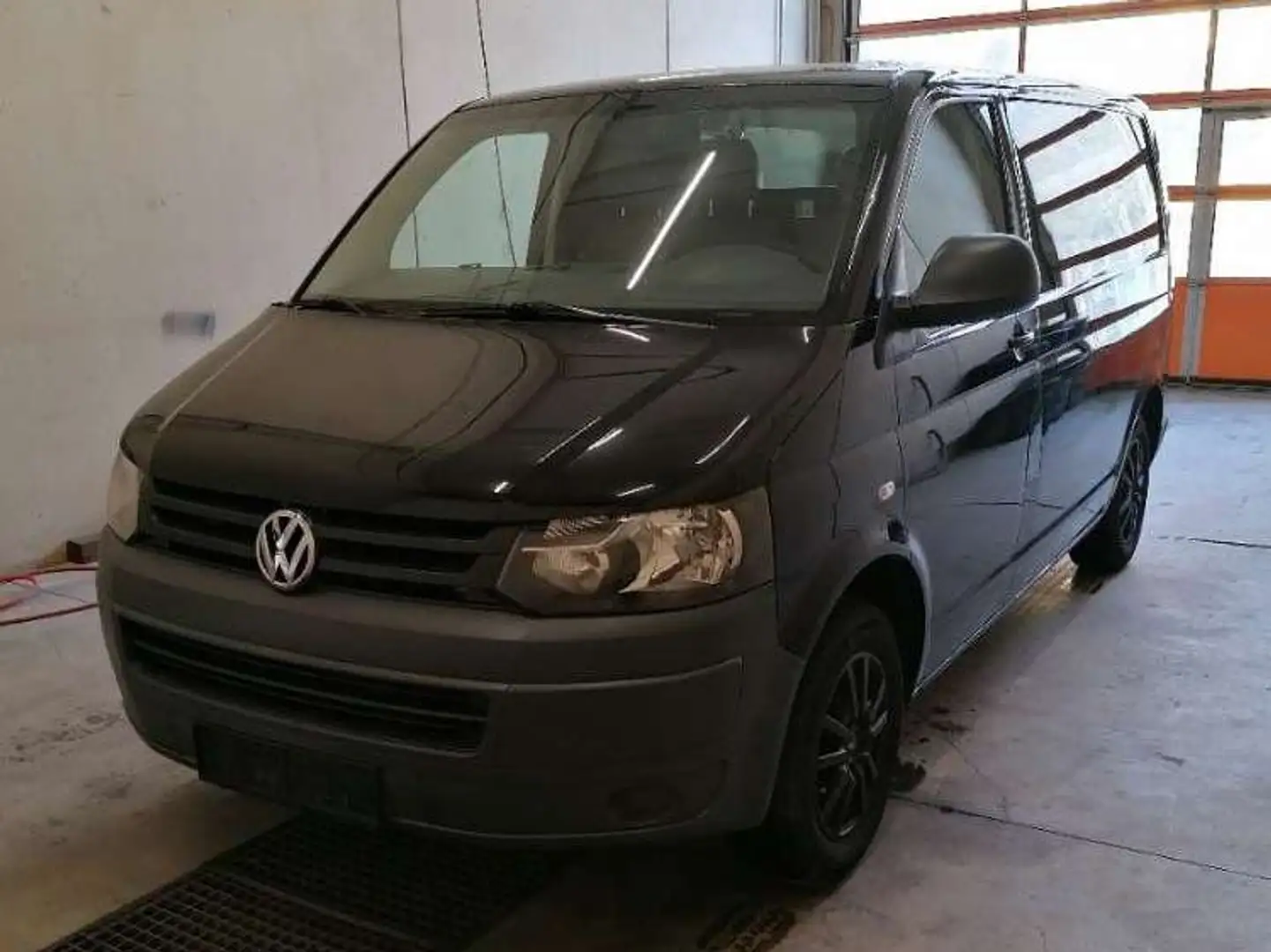 Volkswagen T5 2.0TDI 4MOTION ALLRAD Zwart - 2