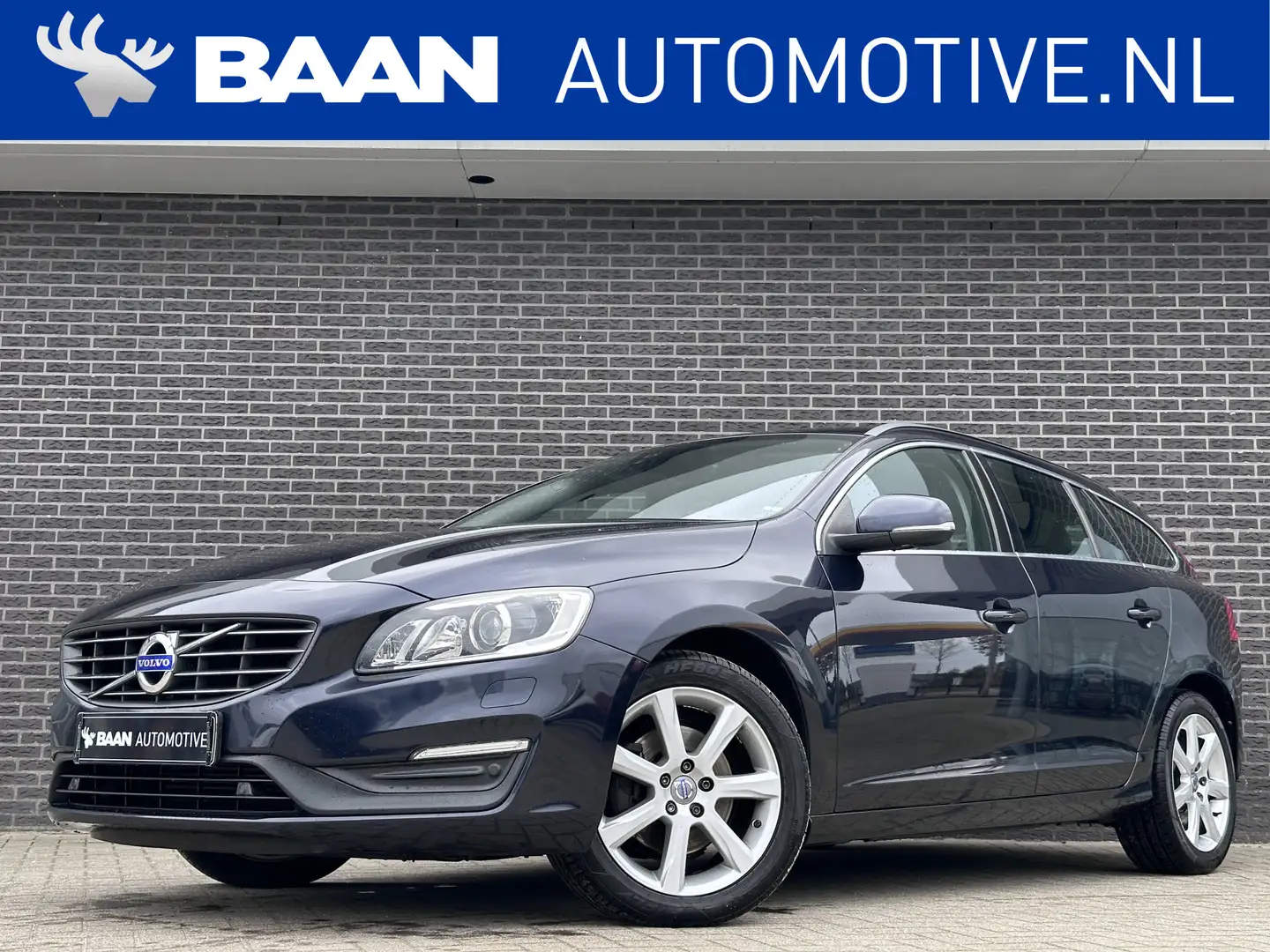 Volvo V60 1.5 T3 Momentum | Navigatie | Stoelverwarming | Au Blauw - 1