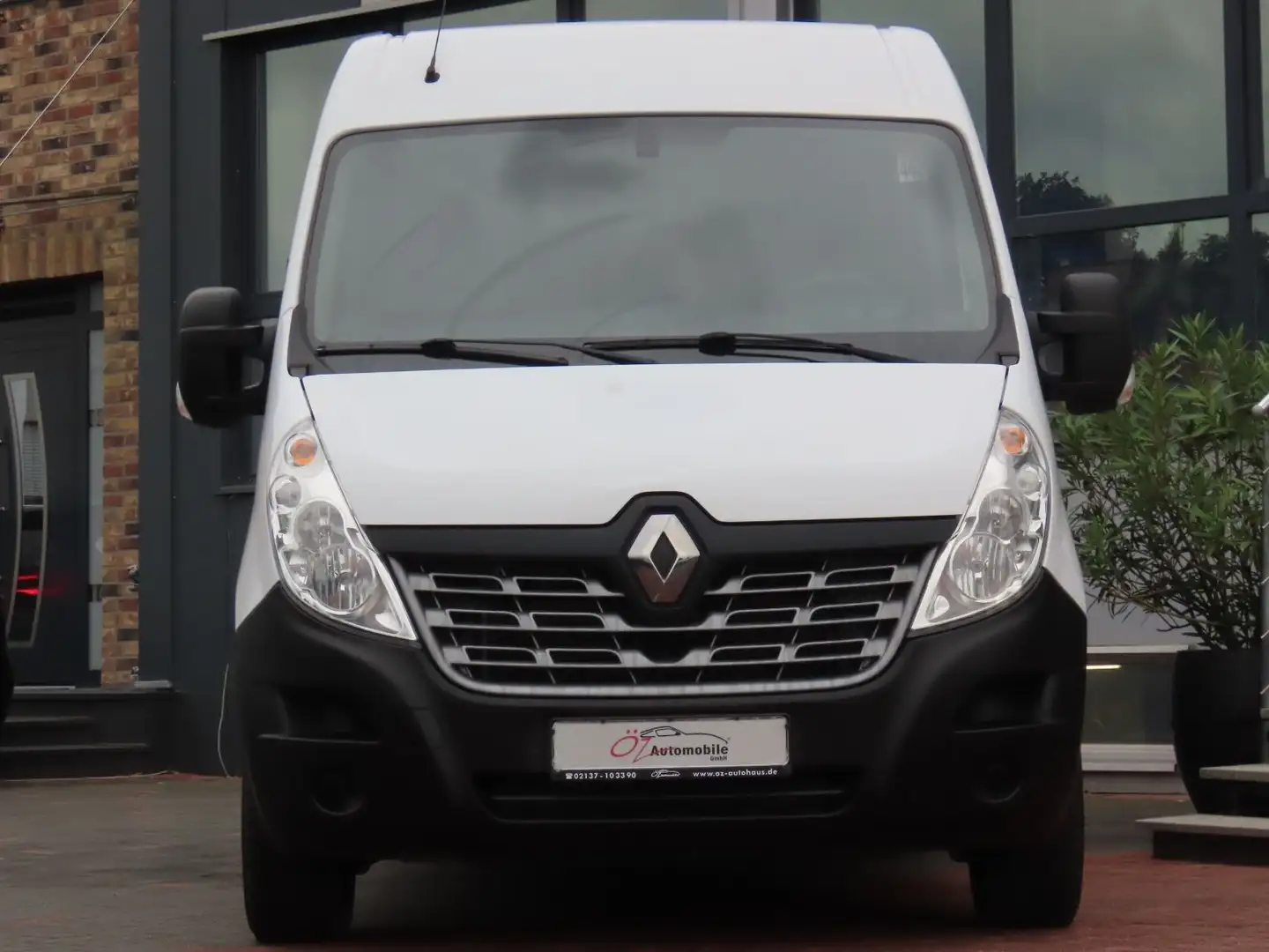 Renault Master Kasten L2H2 HKa 3,5t Weiß - 2