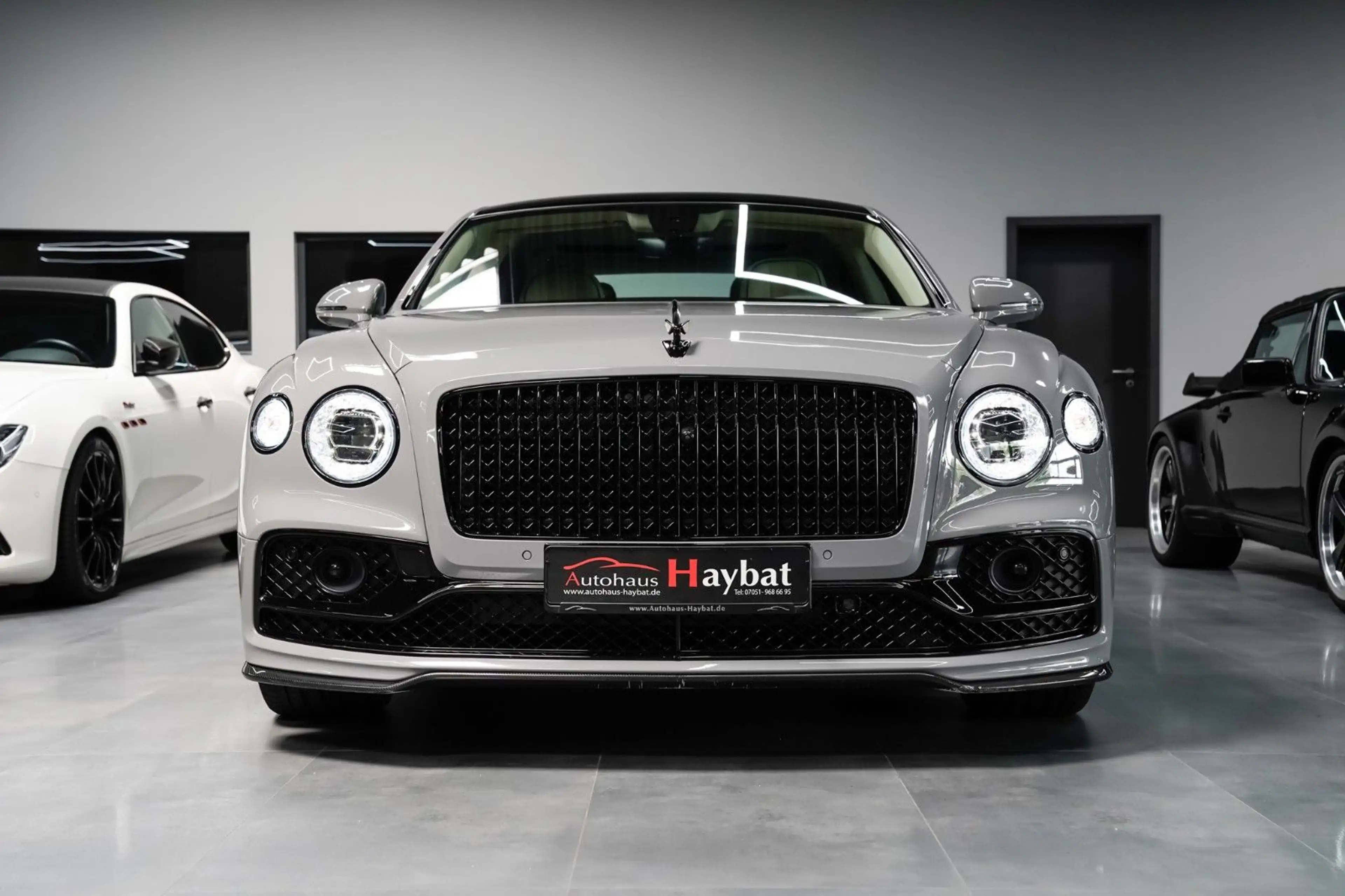 Bentley Flying Spur Hybrid Mulliner Blackline-Carbon-B&O — photo 2