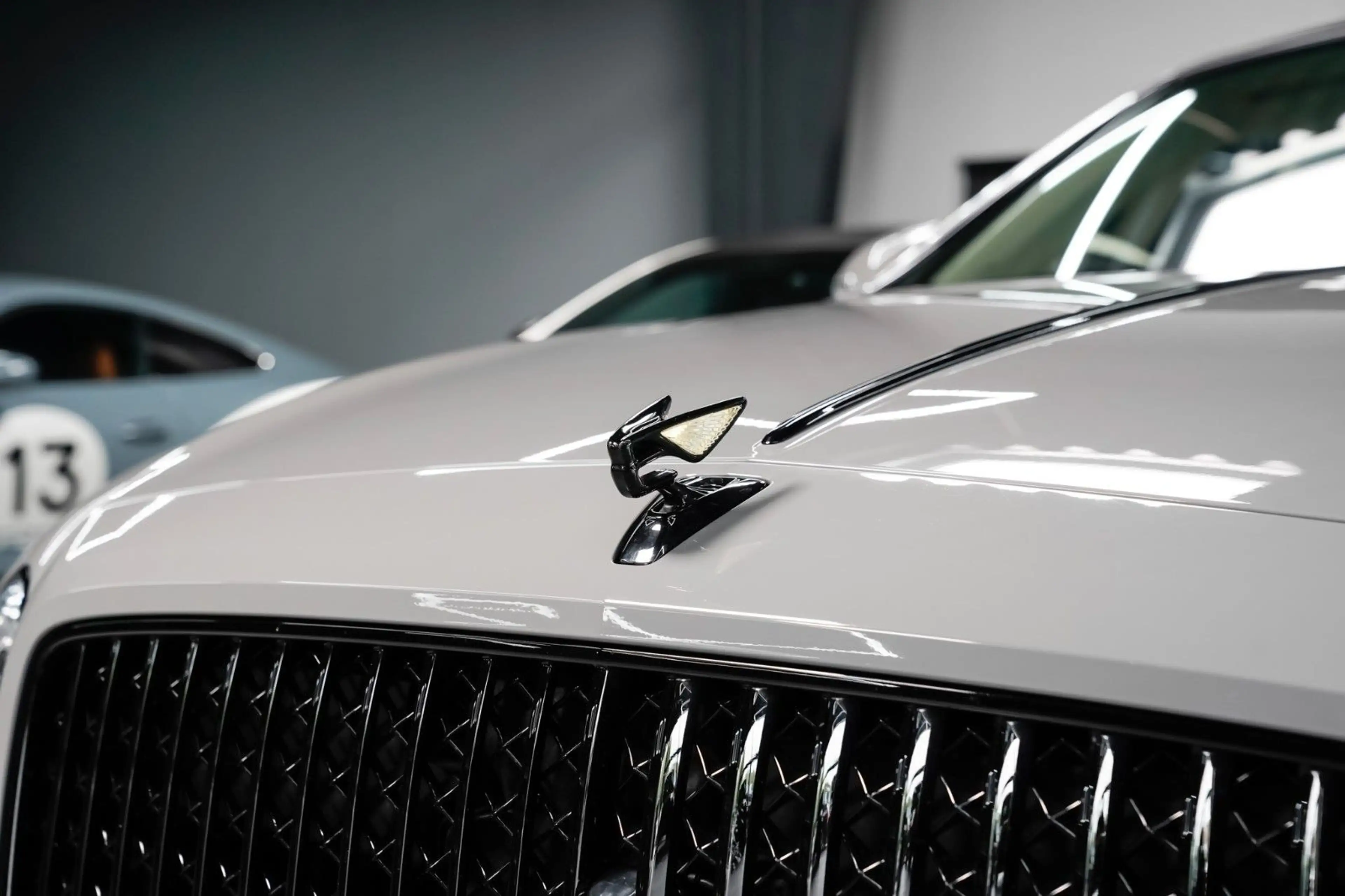 Bentley Flying Spur Hybrid Mulliner Blackline-Carbon-B&O — photo 5