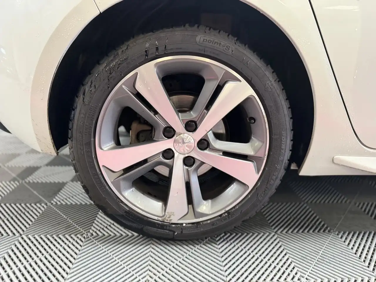 Peugeot 308 308 — photo 11