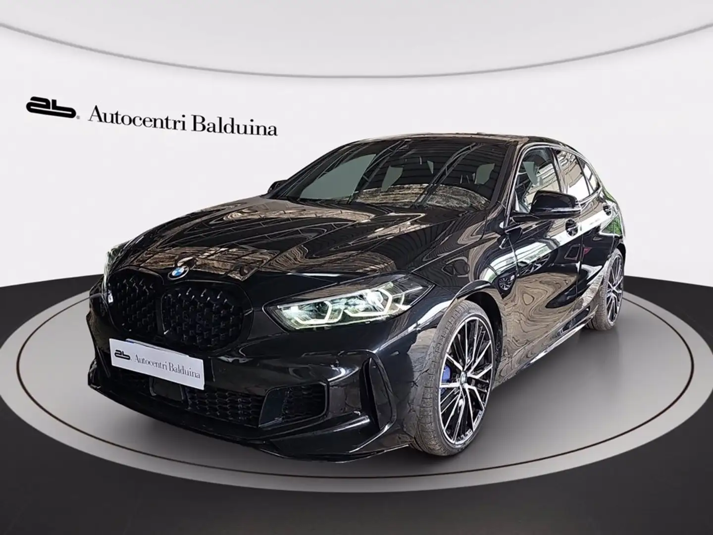 BMW 135 M i xdrive auto Schwarz - 1