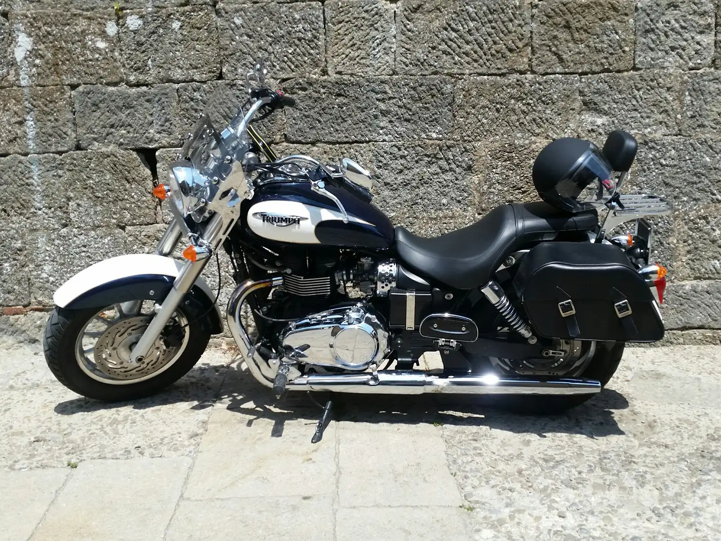 Triumph America LT - 1