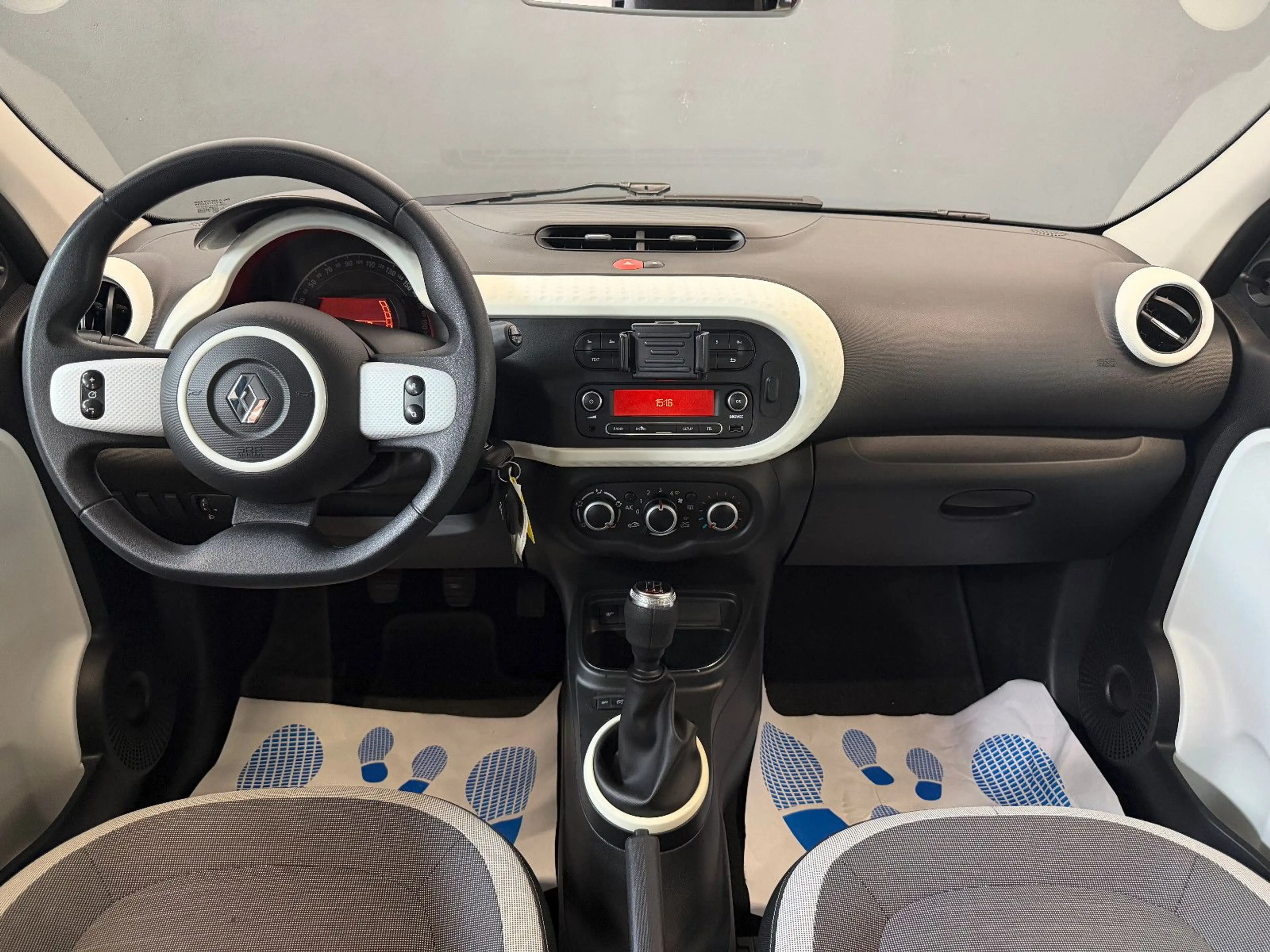 Renault Twingo SCe 75 Limited/ Faltdach/SHZ/KLIMA/1.HAND — photo 12