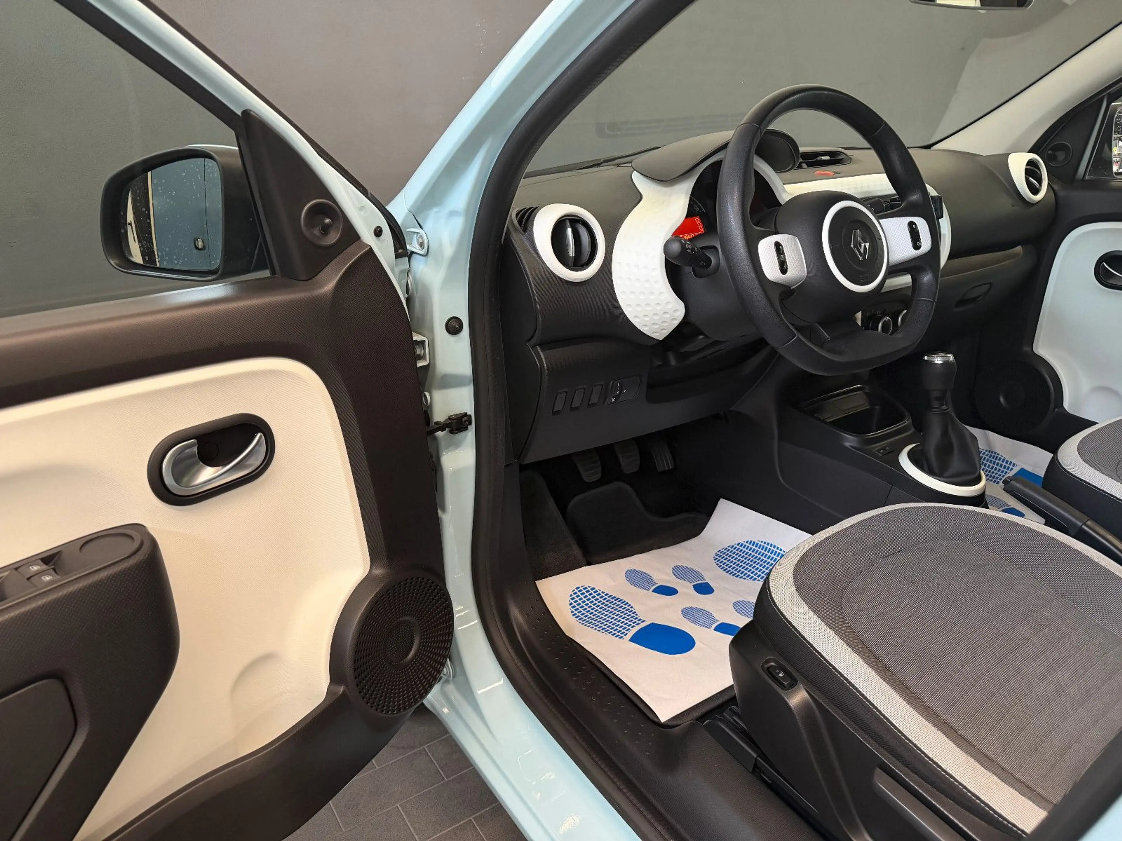 Renault Twingo SCe 75 Limited/ Faltdach/SHZ/KLIMA/1.HAND — photo 11