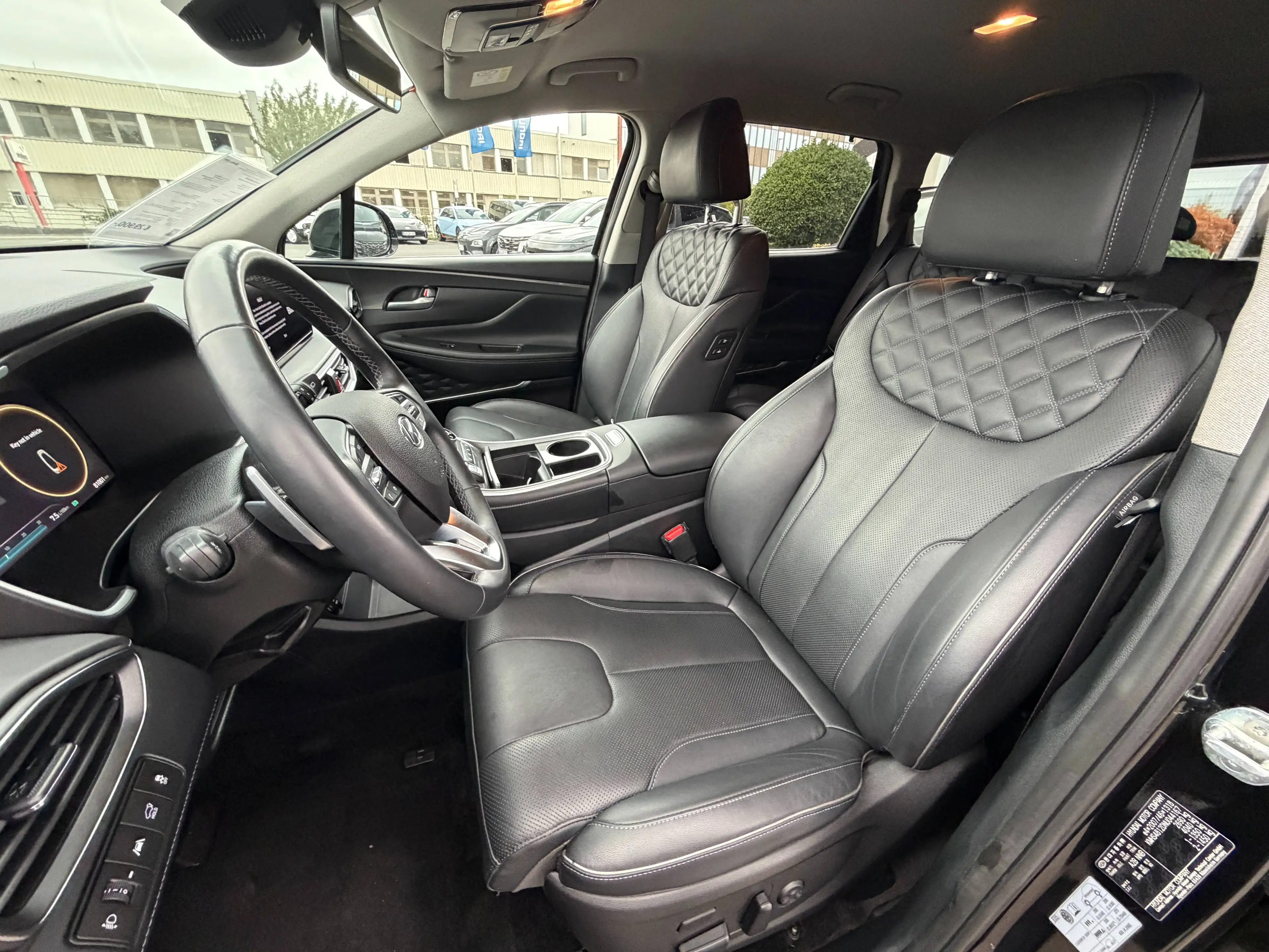 Hyundai SANTA FE Prime Plug-In Hybrid 4WD SEVEN — photo 10