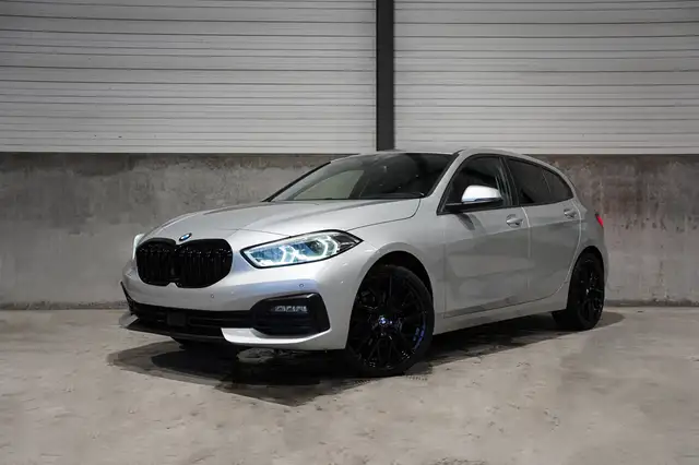 BMW 116 ✖️ AUTO | LED | 19' M | BLACK PACK |TVA ✔️