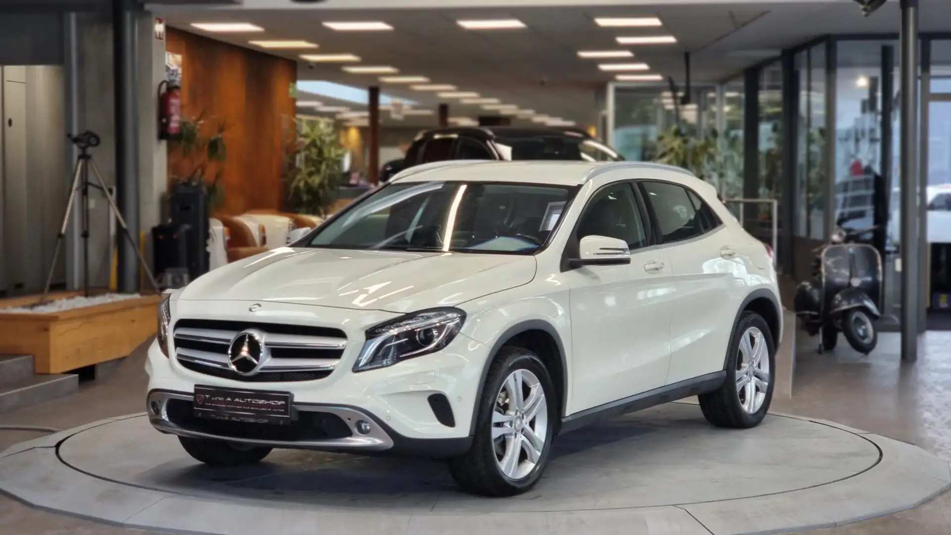 Mercedes-Benz GLA 200 CDI 4-Matic Aut. *Leder*Sitzheizung*17Zoll* Bílá - 1