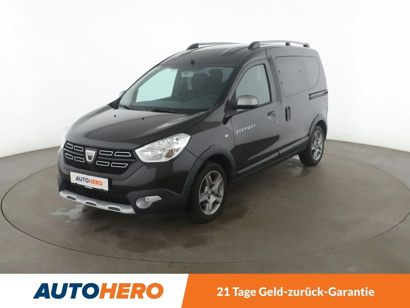 Dacia Dokker 1.3 TCe Stepway Plus*NAVI*CAM*PDC*SHZ*KLIMA*TEMPO* Schwarz - 1