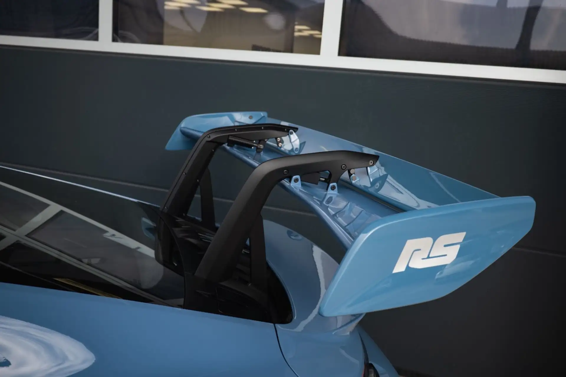 포르쉐 911 GT3 RS 2025 파랑 사진 8