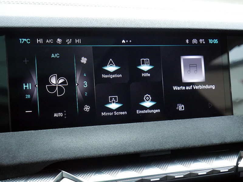 DS Automobiles DS 4 E-TENSE 225 Performance Line + ACC HUD — photo 13