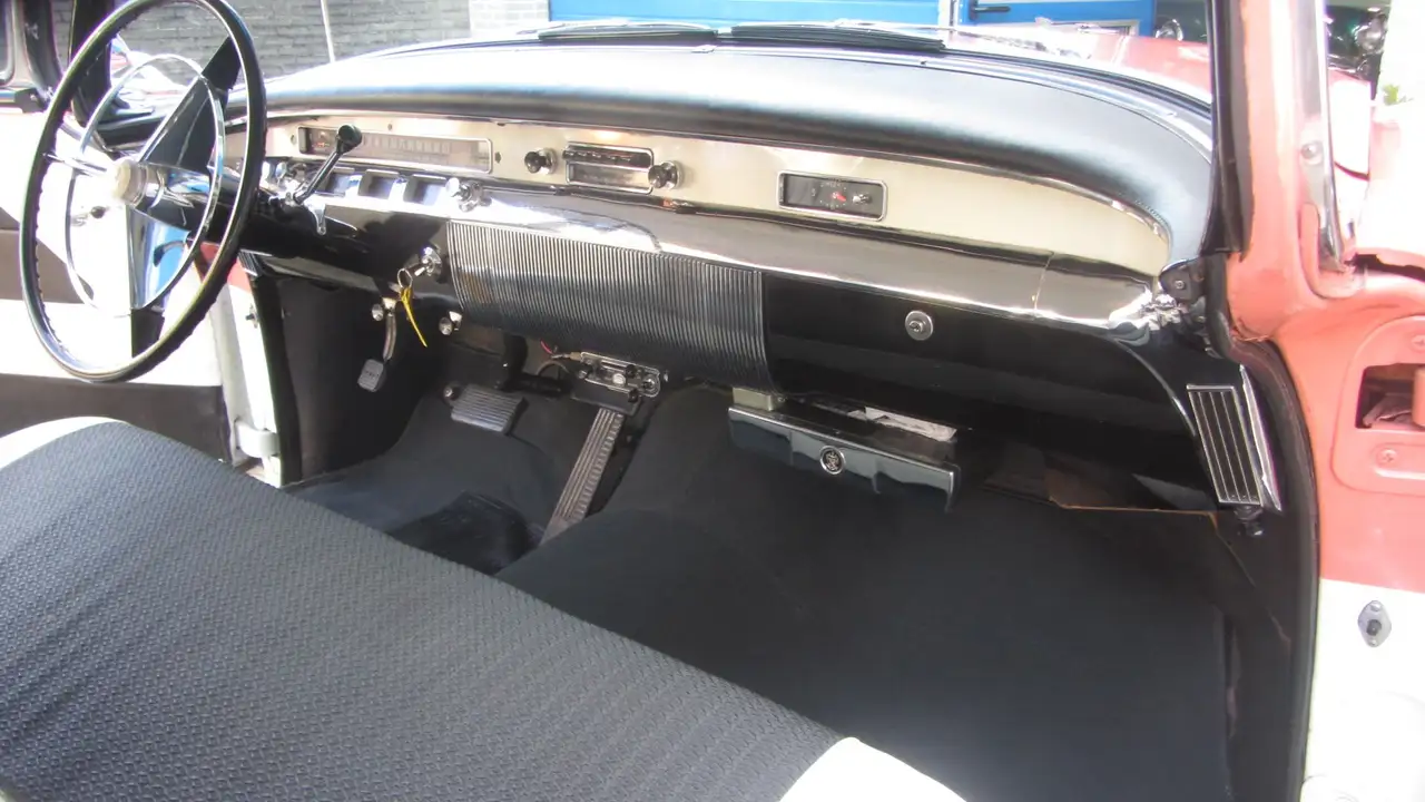 Buick Special Riviera 46R Hardtop Coupe V 8, foto 10