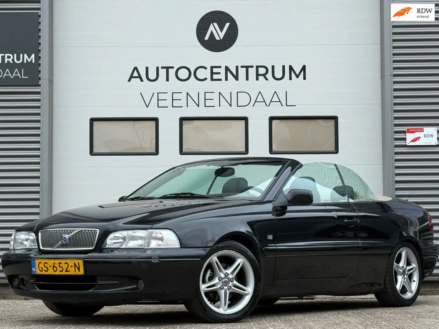 Volvo C70 Convertible Cabriolet 2.3 T5 300 PK CRUISE/AIRCO/S Schwarz - 1