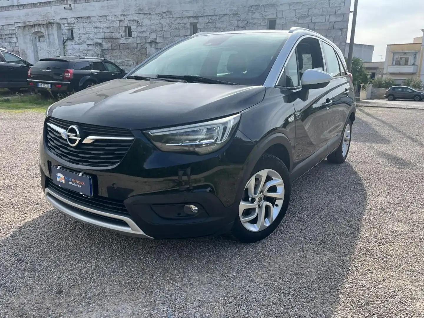 Opel Crossland X 1.2 12V Innovation Zwart - 1