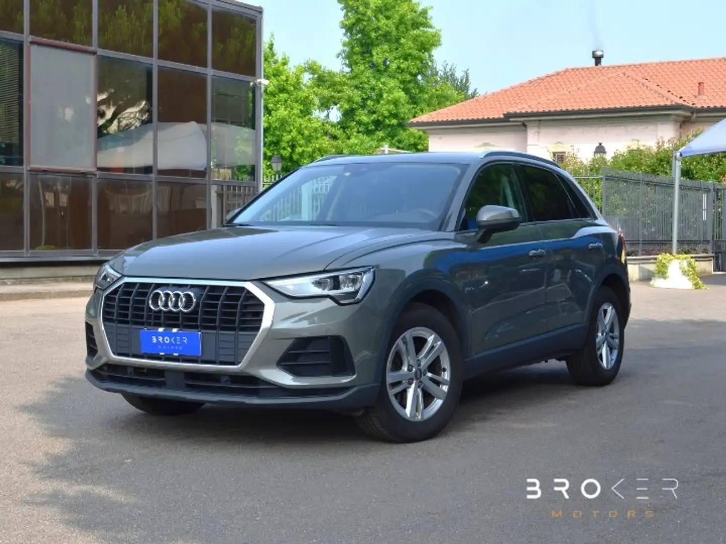 Audi Q3 35 2.0 tdi 150cv Business s-tronic Grigio - 1