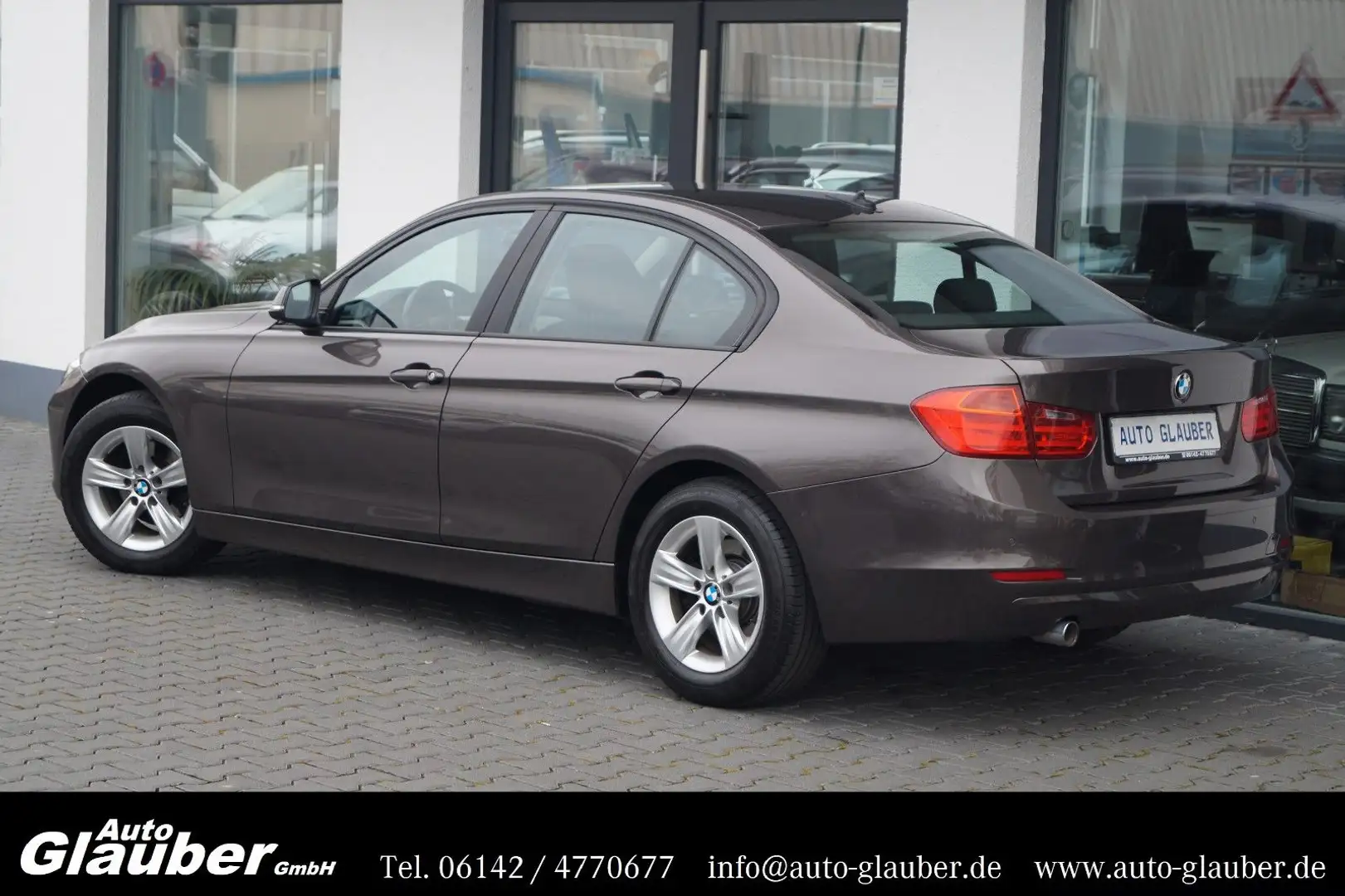 BMW 318 d Limousine/Xenon/Sportsitze/PDC/SHZ/1.Hand Marrón - 2