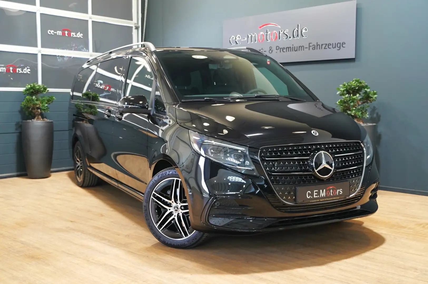 Mercedes-Benz V 300 V 300d AMG 4-MATIC extralang FACELIFT*LUFT*ACC Nero - 1