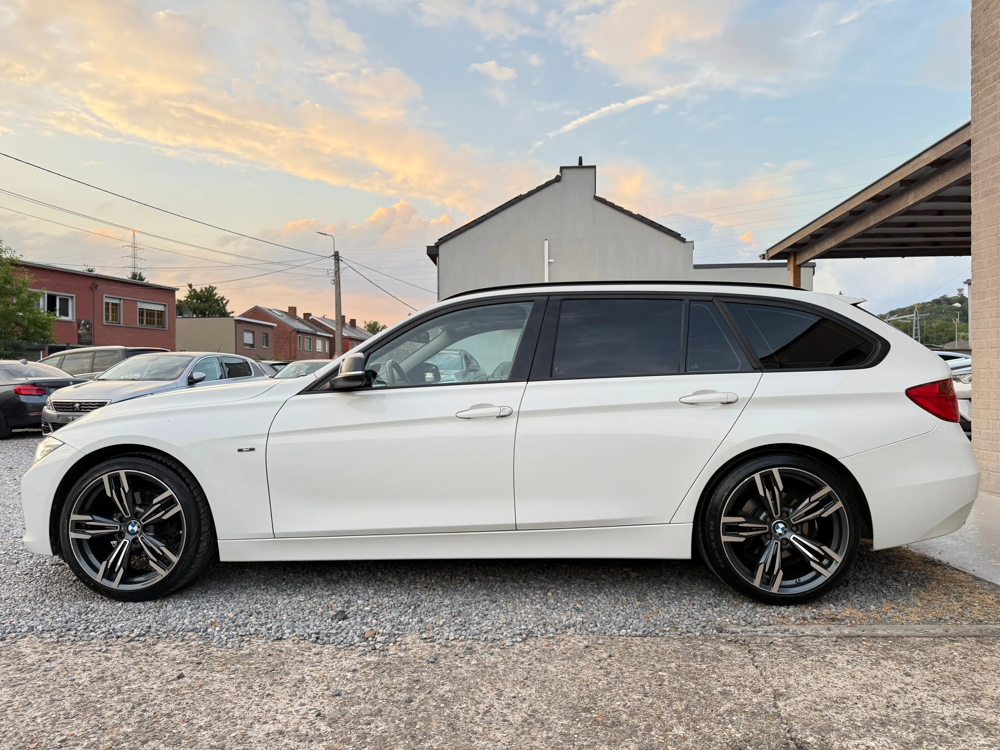 BMW 316 *SPORT,PANO,CUIR,XENON,LED,GPS,SIEGES CHAUFFANTS…* — photo 5